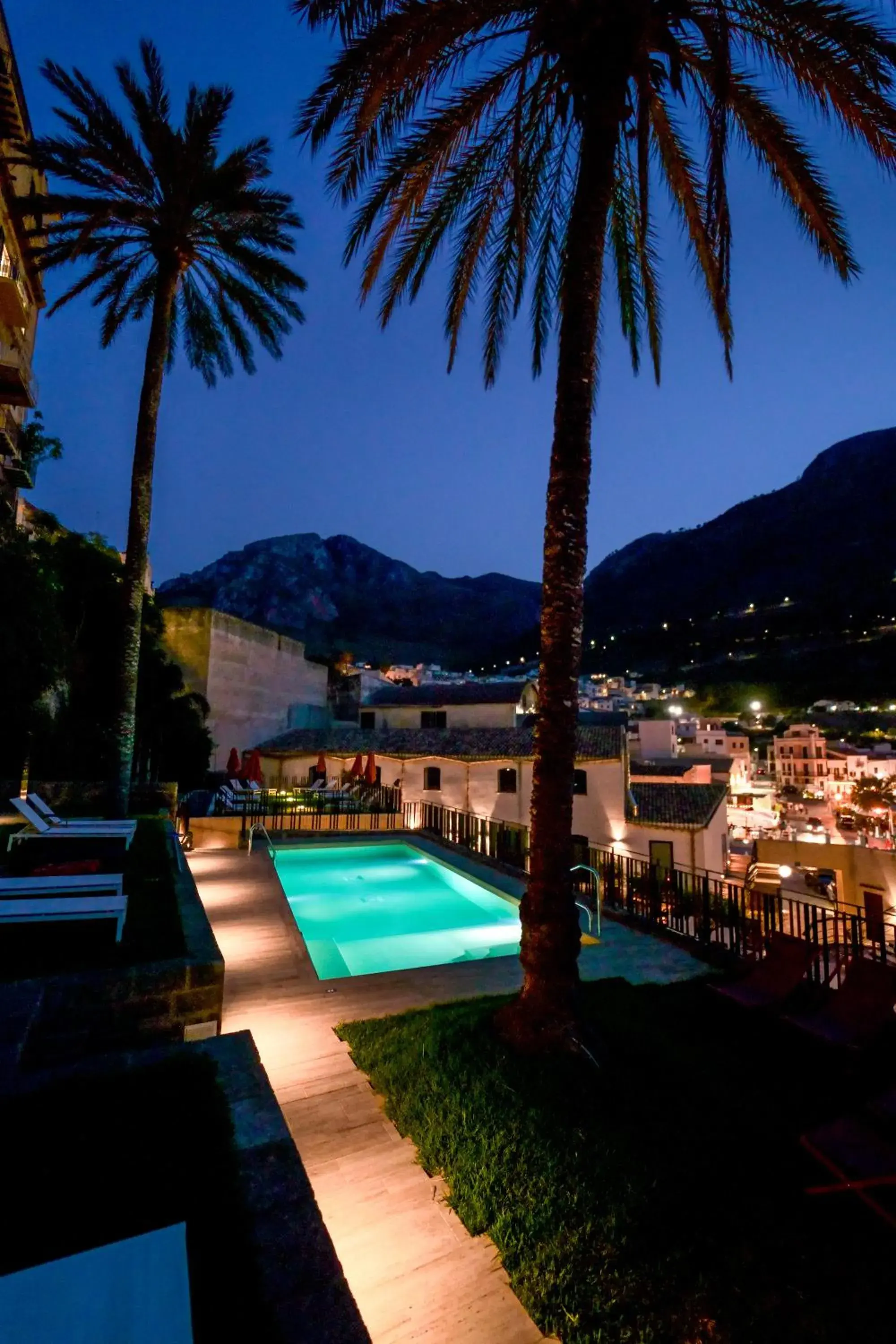 Swimming Pool in Hotel Cetarium