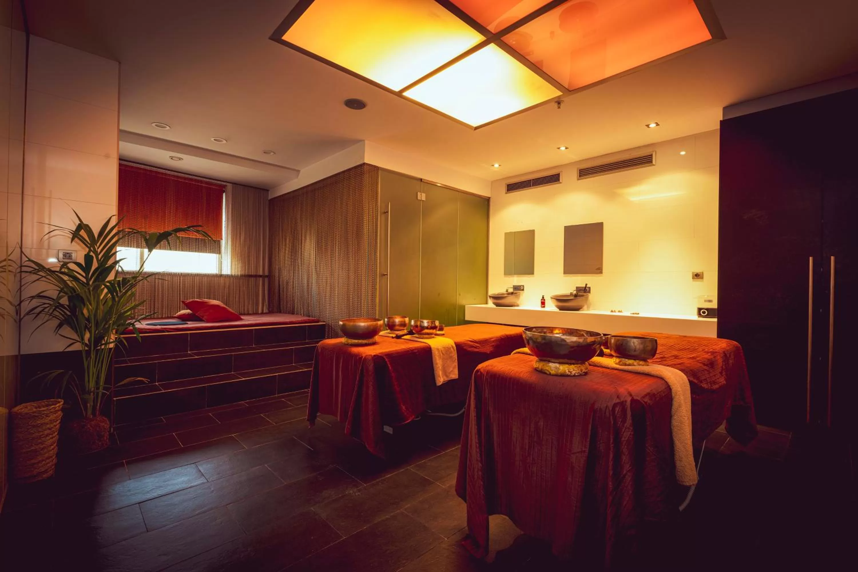 Massage, Bed in Melia Valencia