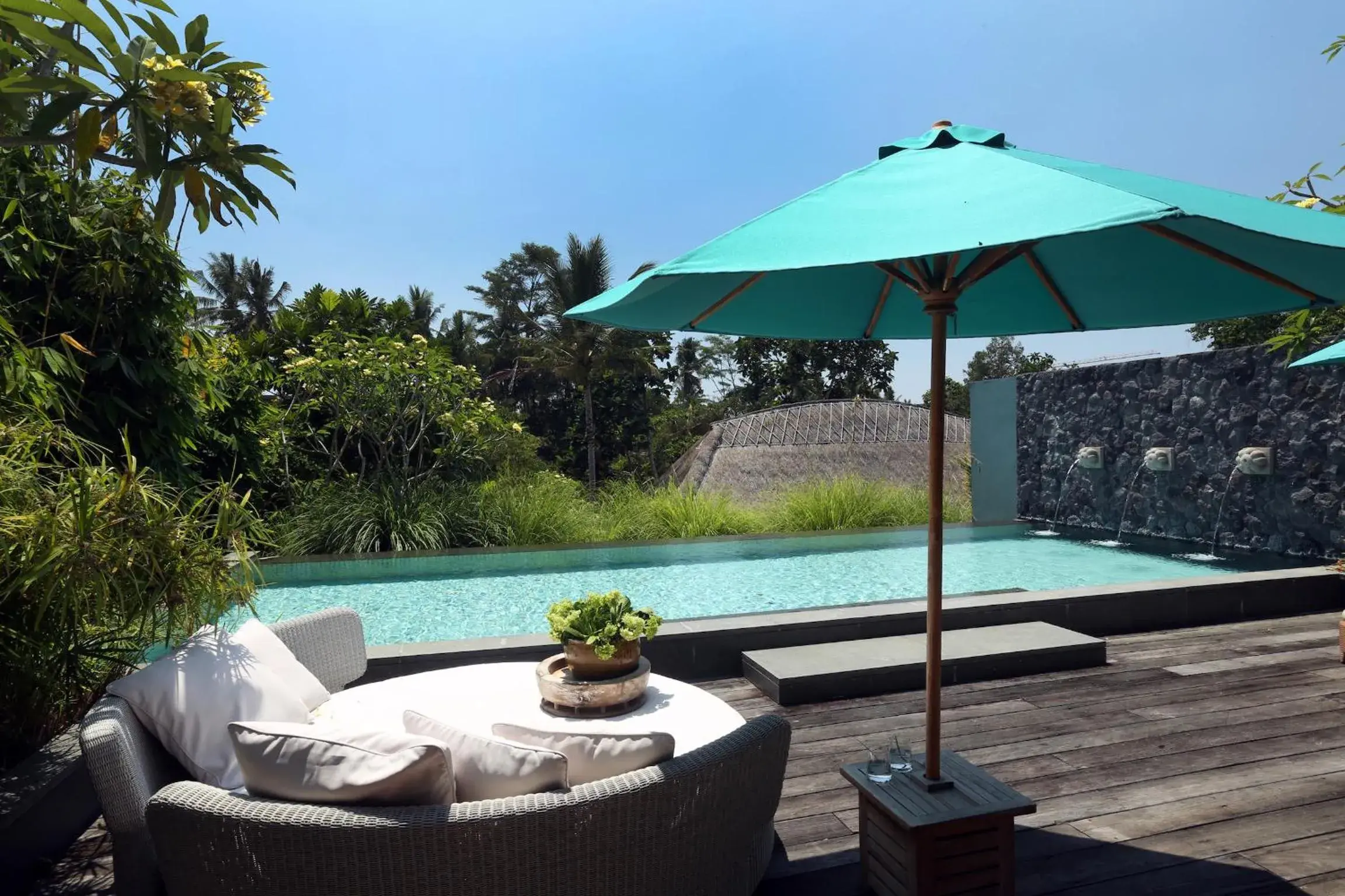 Balcony/Terrace, Swimming Pool in The Purist Villas & Spa Ubud
