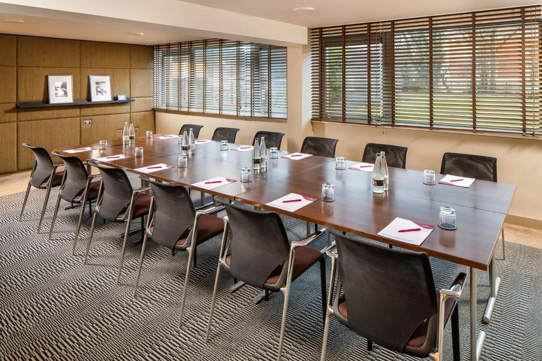 Meeting/conference room in Crowne Plaza Manchester Airport