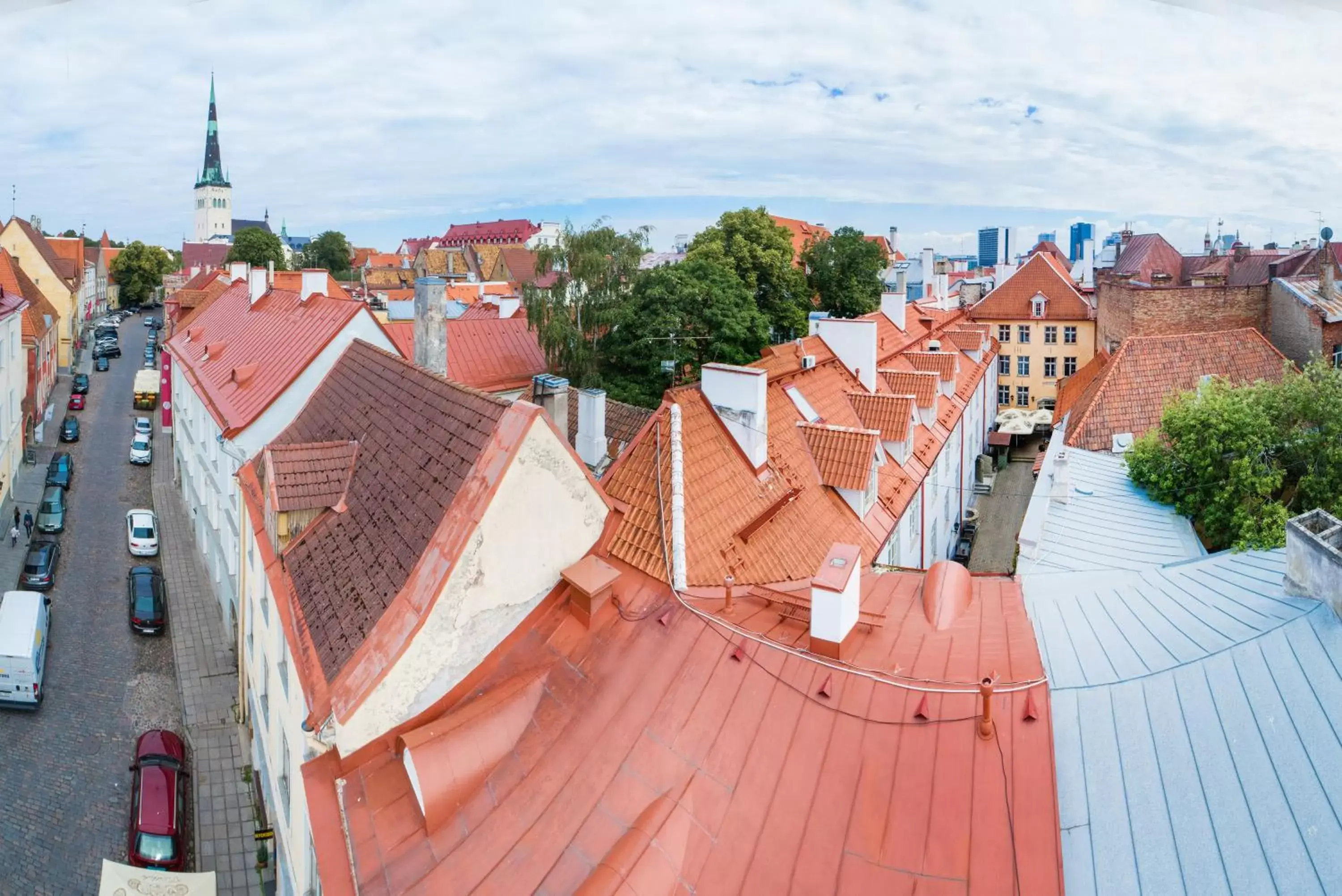 Bird's eye view, Bird's-eye View in Meriton Old Town Garden Hotel