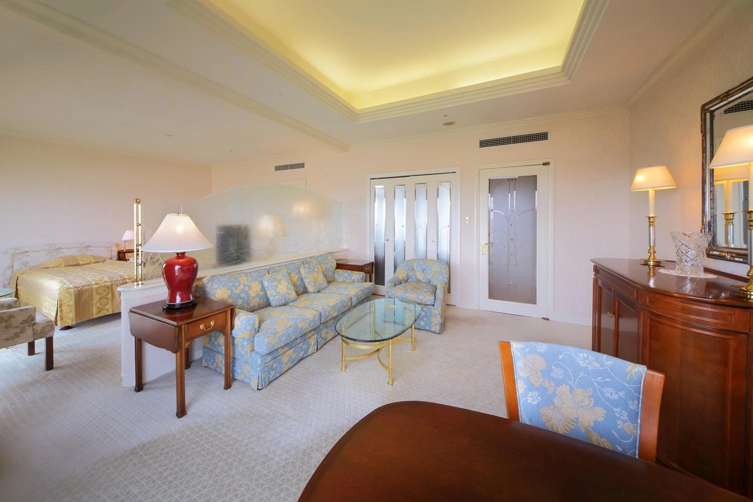 Photo of the whole room, Bed in Hotel Springs Makuhari