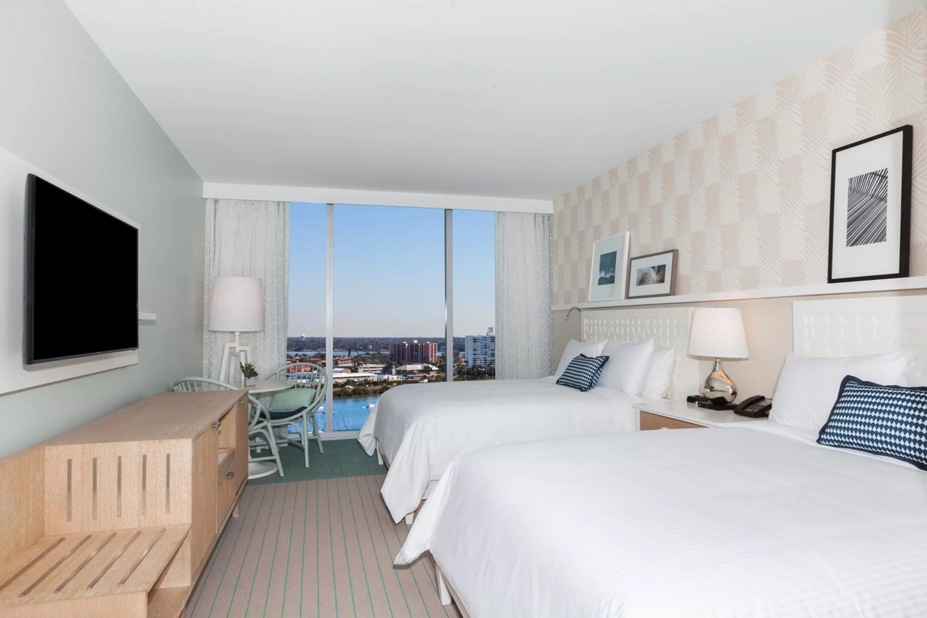 Photo of the whole room, Bed in Wyndham Grand Clearwater Beach