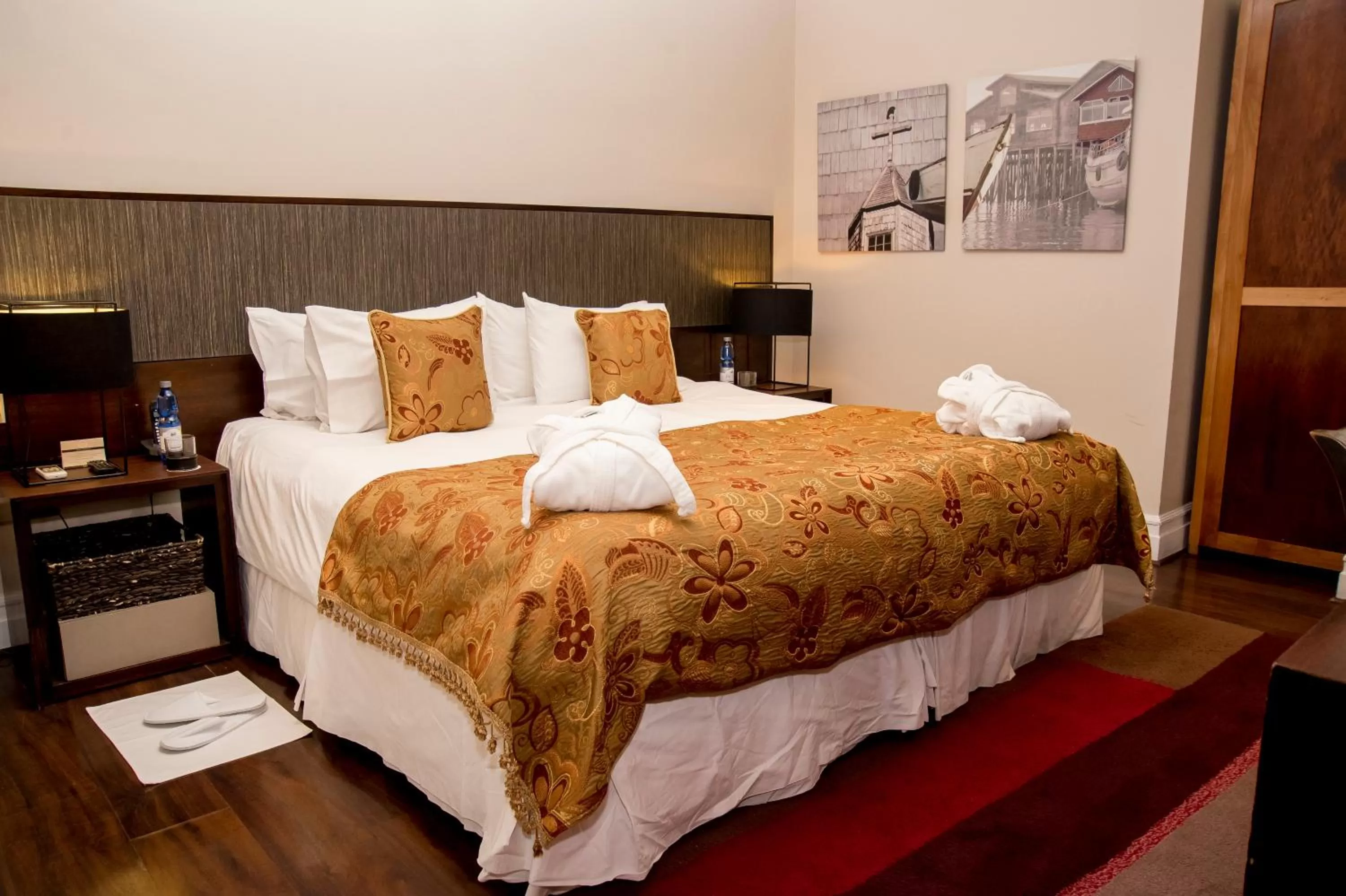 Bed in Casa Bueras Boutique Hotel