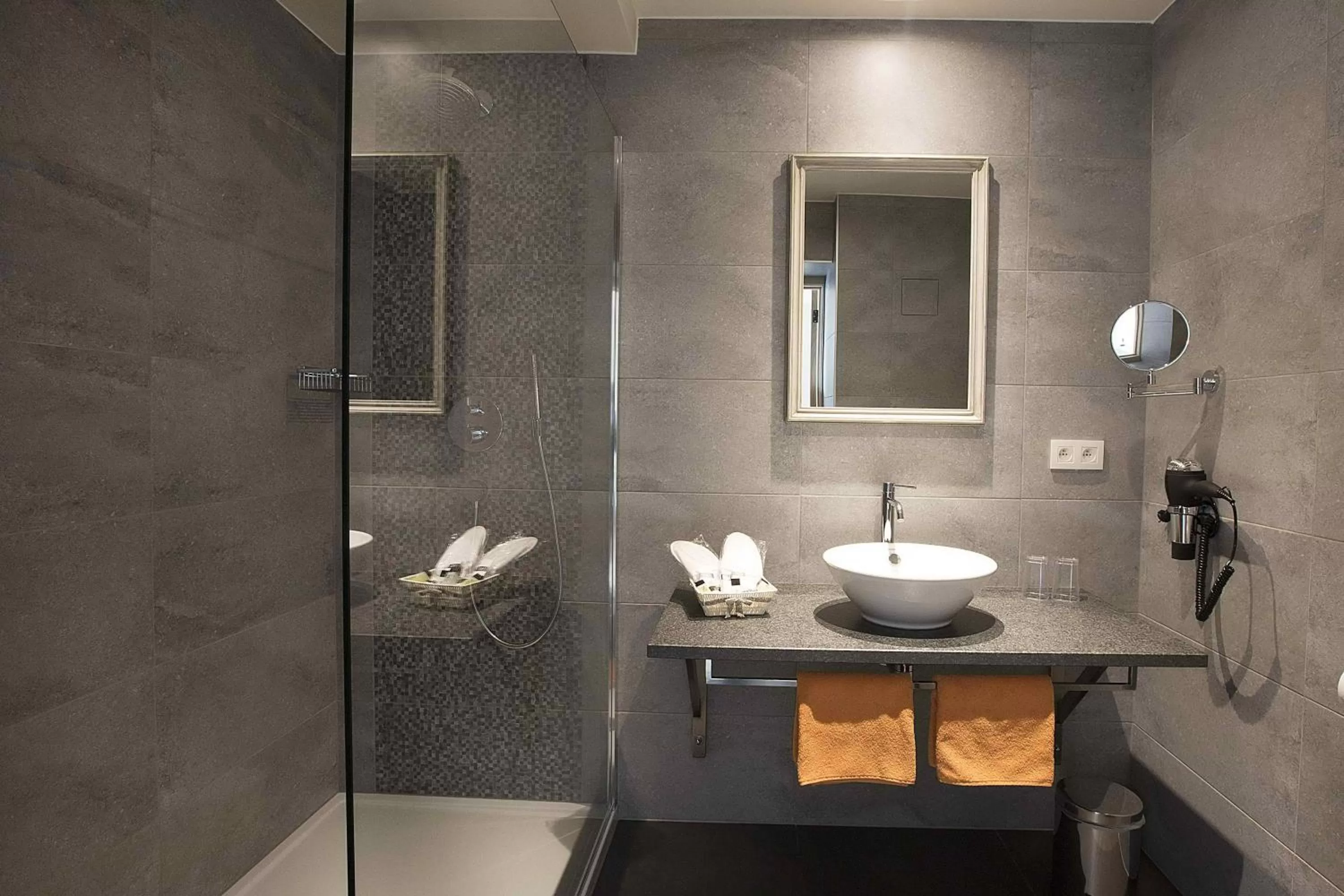 Bathroom in B&B 't Meesterhof