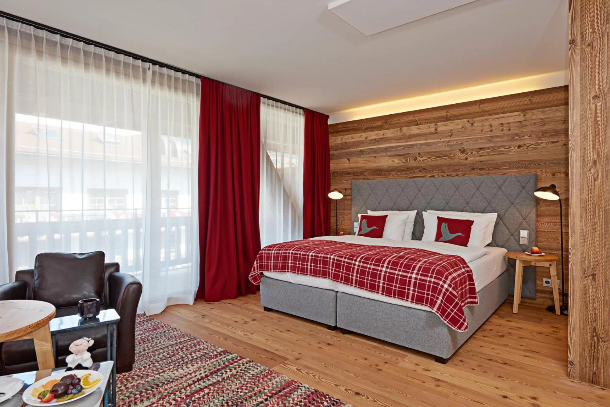 Bed in Das Achental Resort