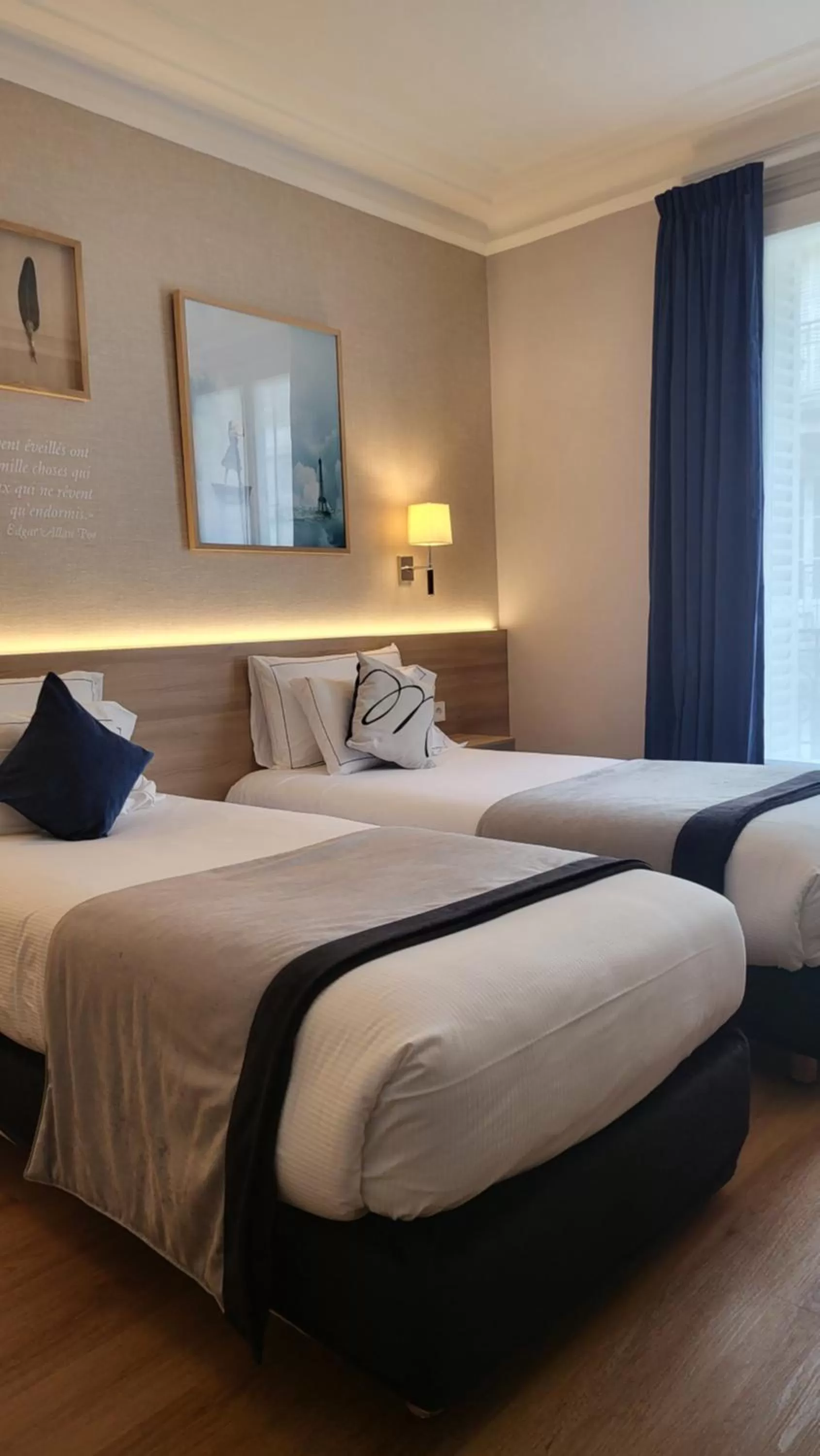 Bed in Magda Champs Elysées