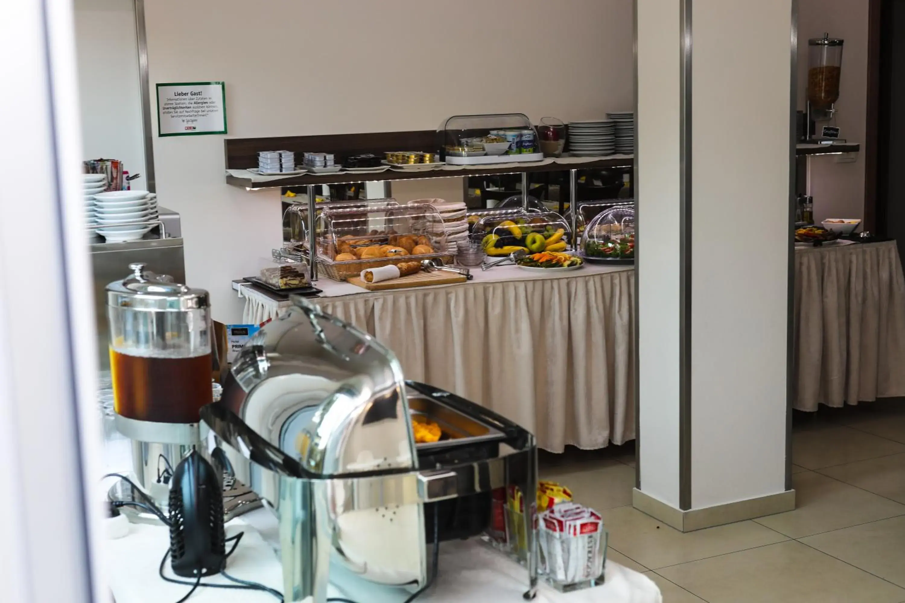 Buffet breakfast, Restaurant/Places to Eat in Primus Hotel & Apartments