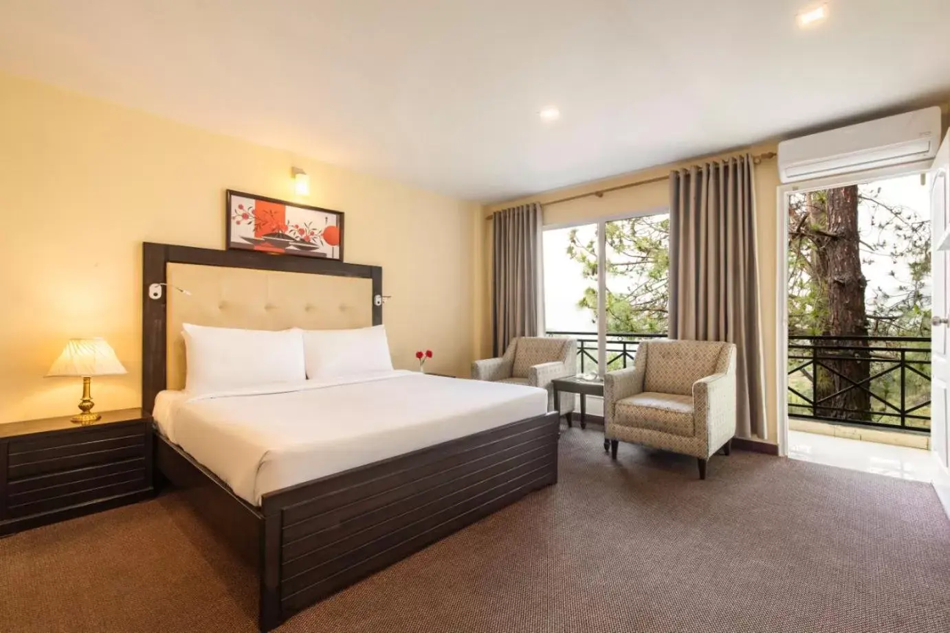 Maple Room in Country Inn Maple Resort Chail Maple Room in Country Inn Maple Resort Chail