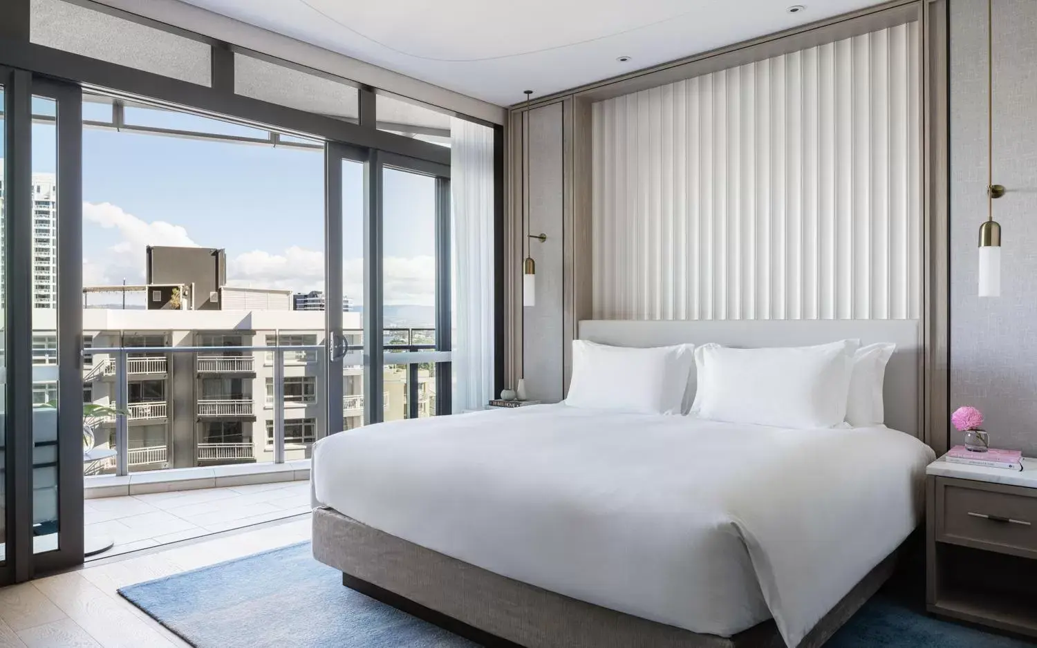 Bed in The Langham, Gold Coast and Jewel Residences