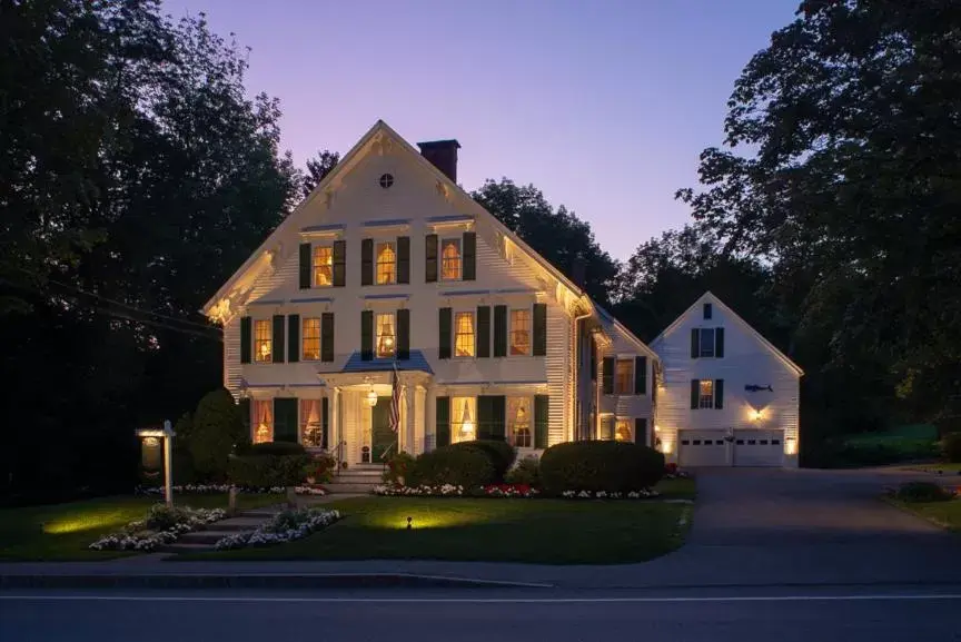 Property Building in Camden Maine Stay Inn