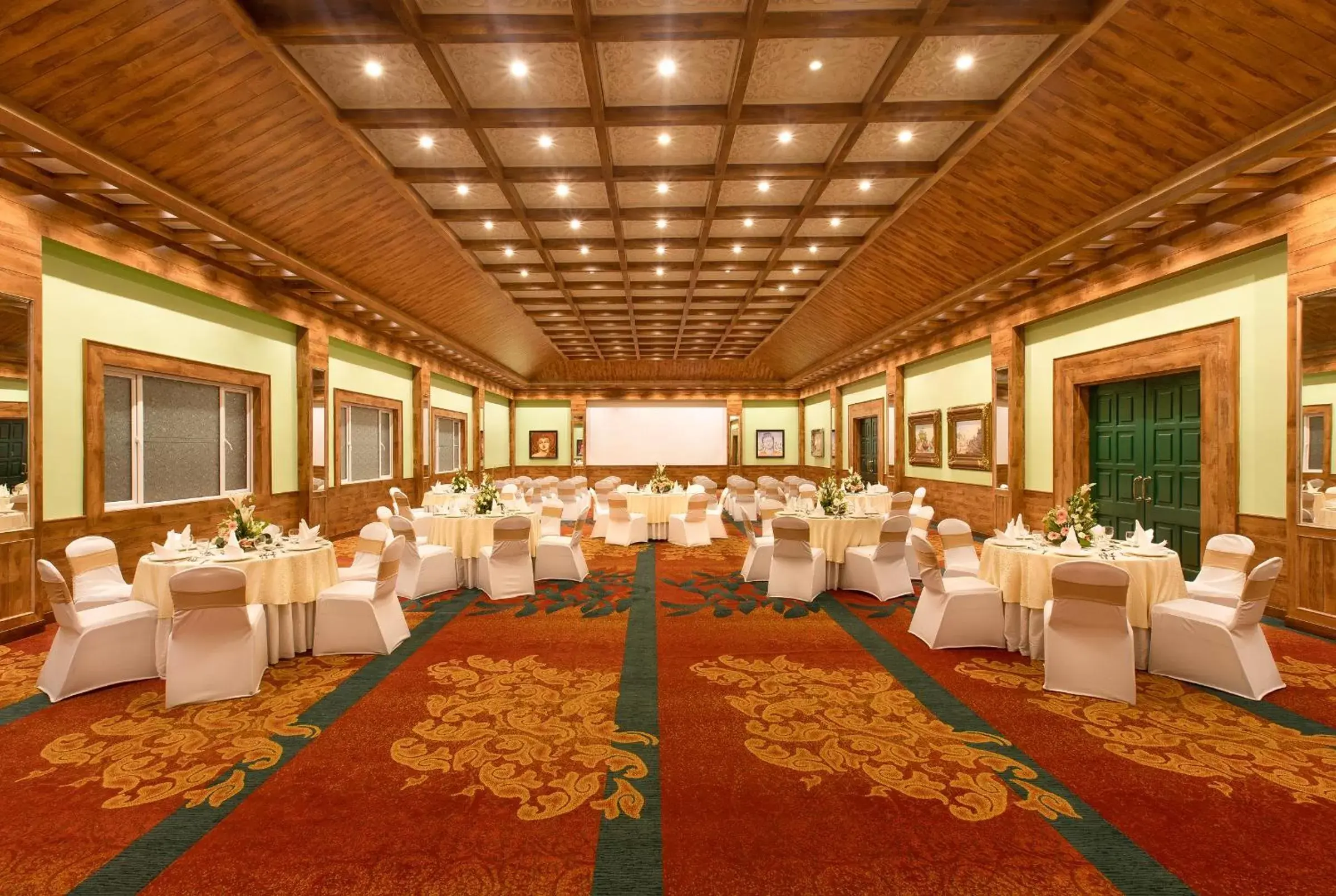 Banquet/Function facilities, Banquet Facilities in MAYFAIR Himalayan Spa Resort