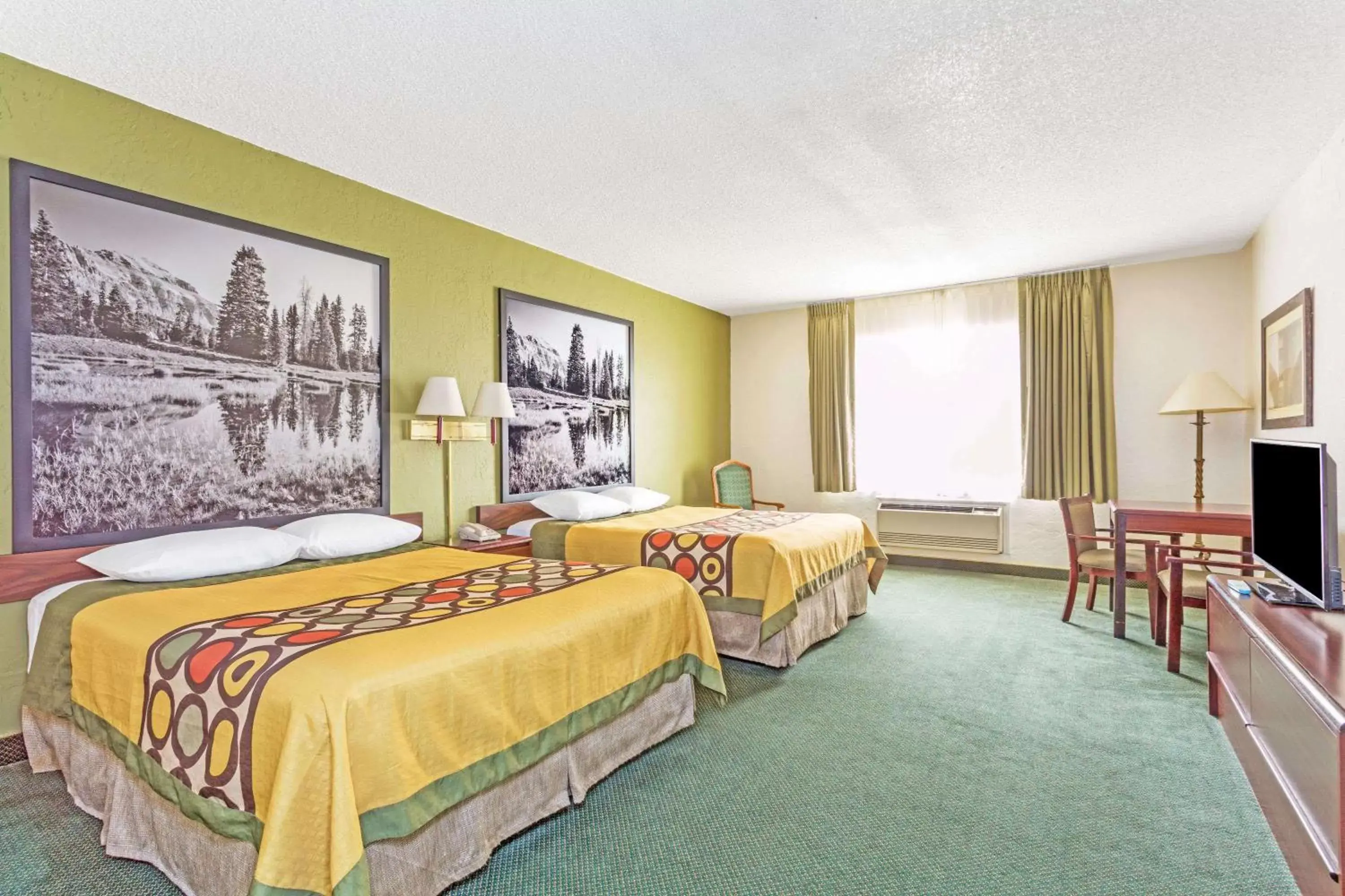 Photo of the whole room, Bed in Super 8 by Wyndham Wendover Photo of the whole room, Bed in Super 8 by Wyndham Wendover