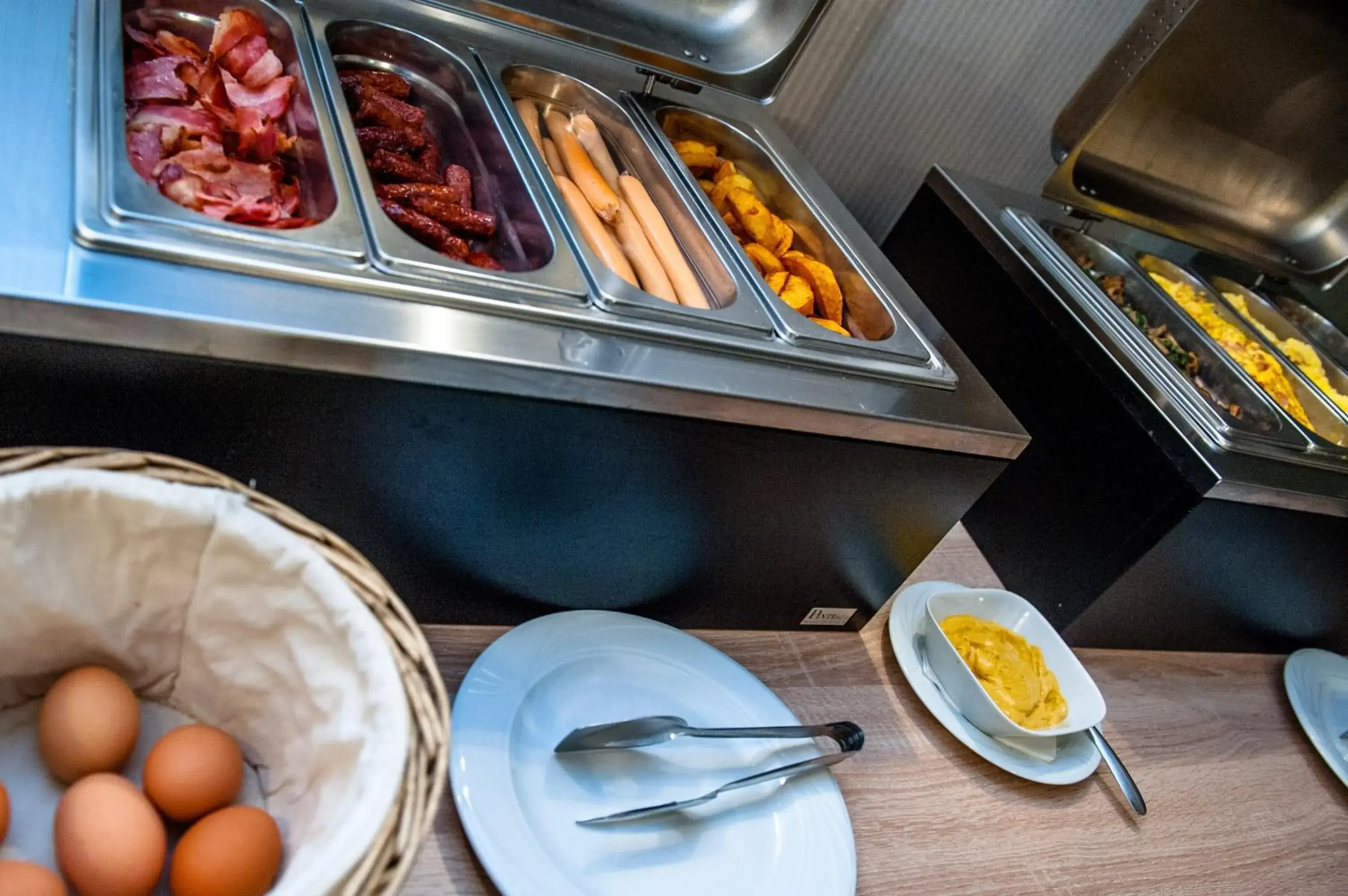 Buffet breakfast, Food in Hotel Parc Sibiu