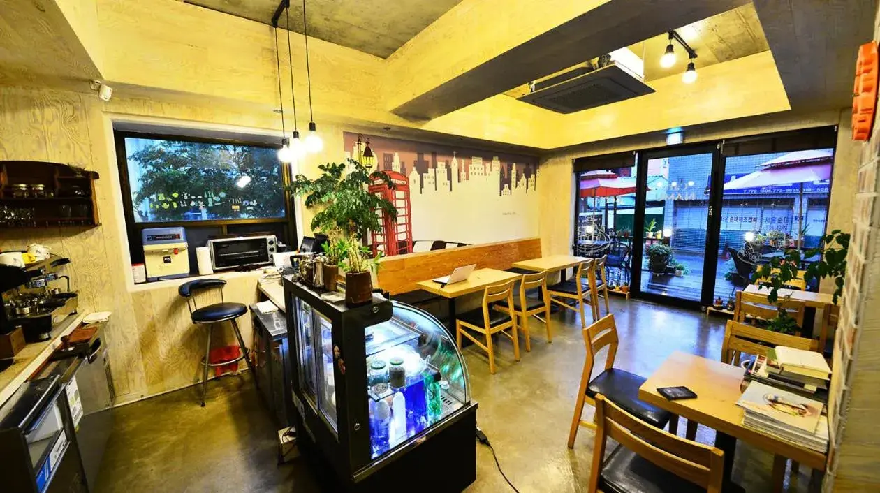Area and facilities, Restaurant/Places to Eat in Gyeongju Namu Guesthouse