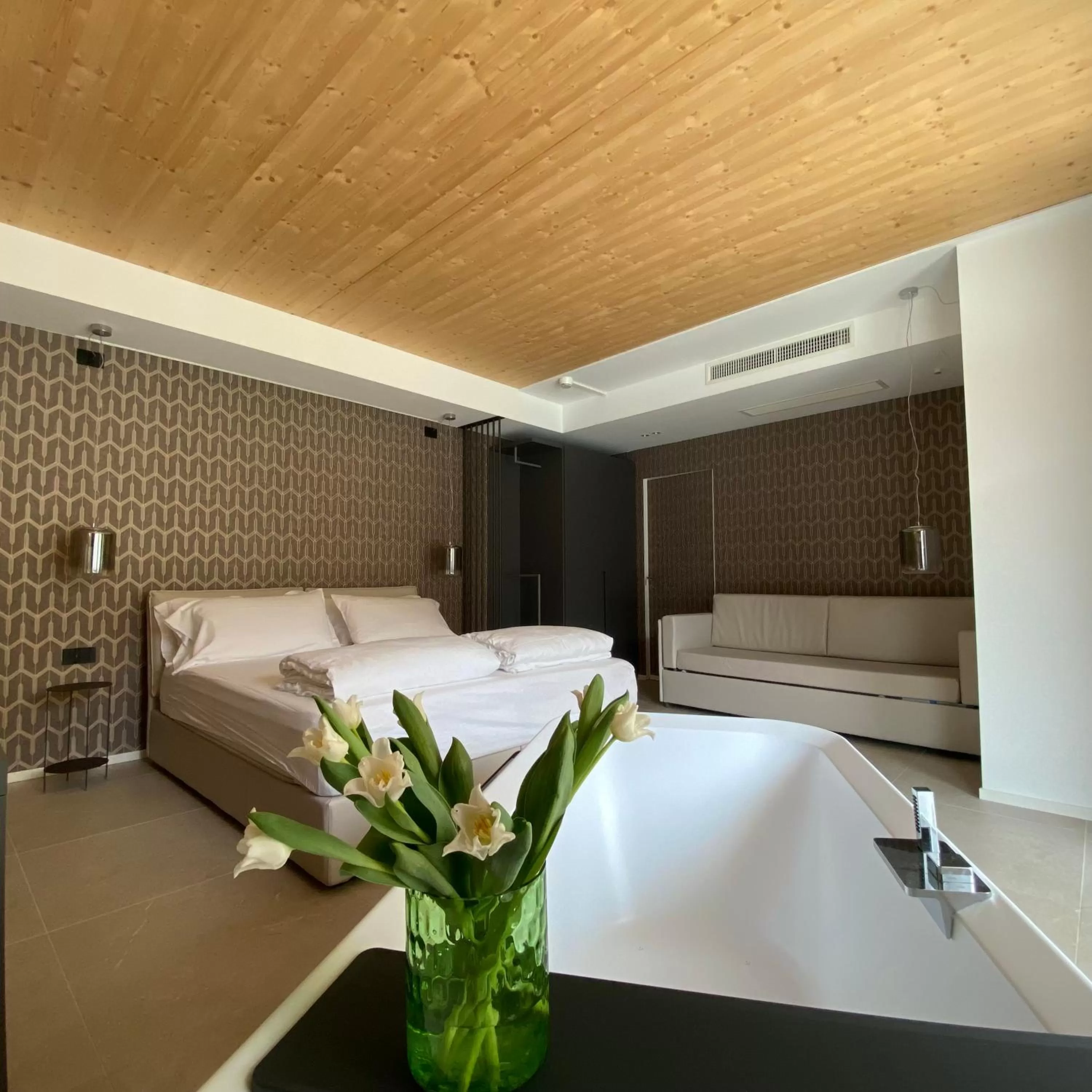 Photo of the whole room, Bed in Relais Limonaia - Suites & Garden SPA