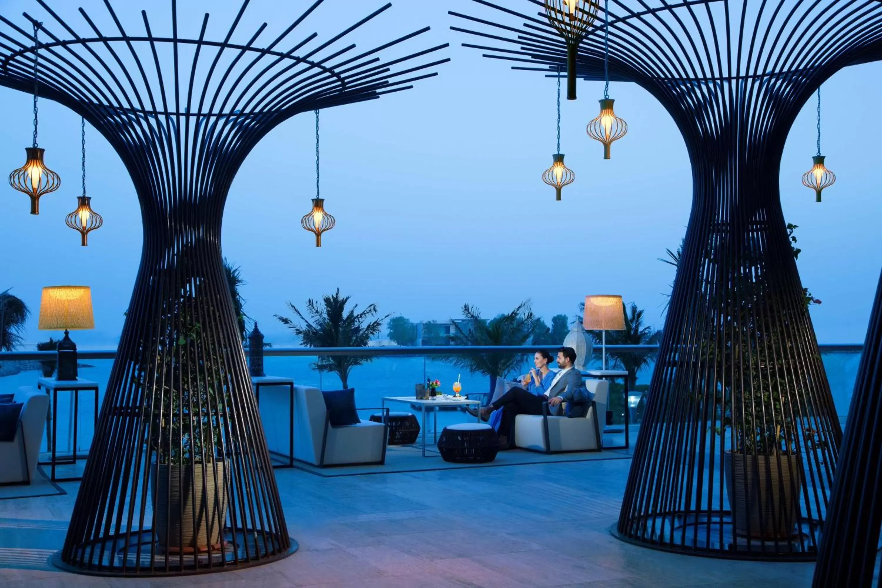 Restaurant/places to eat, Swimming Pool in Grand Hyatt Abu Dhabi Hotel & Residences Emirates Pearl