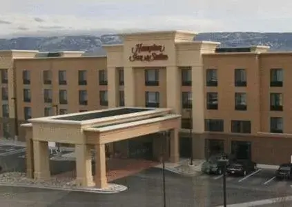 Property Building in Newly Renovated-Hampton Inn & Suites Casper