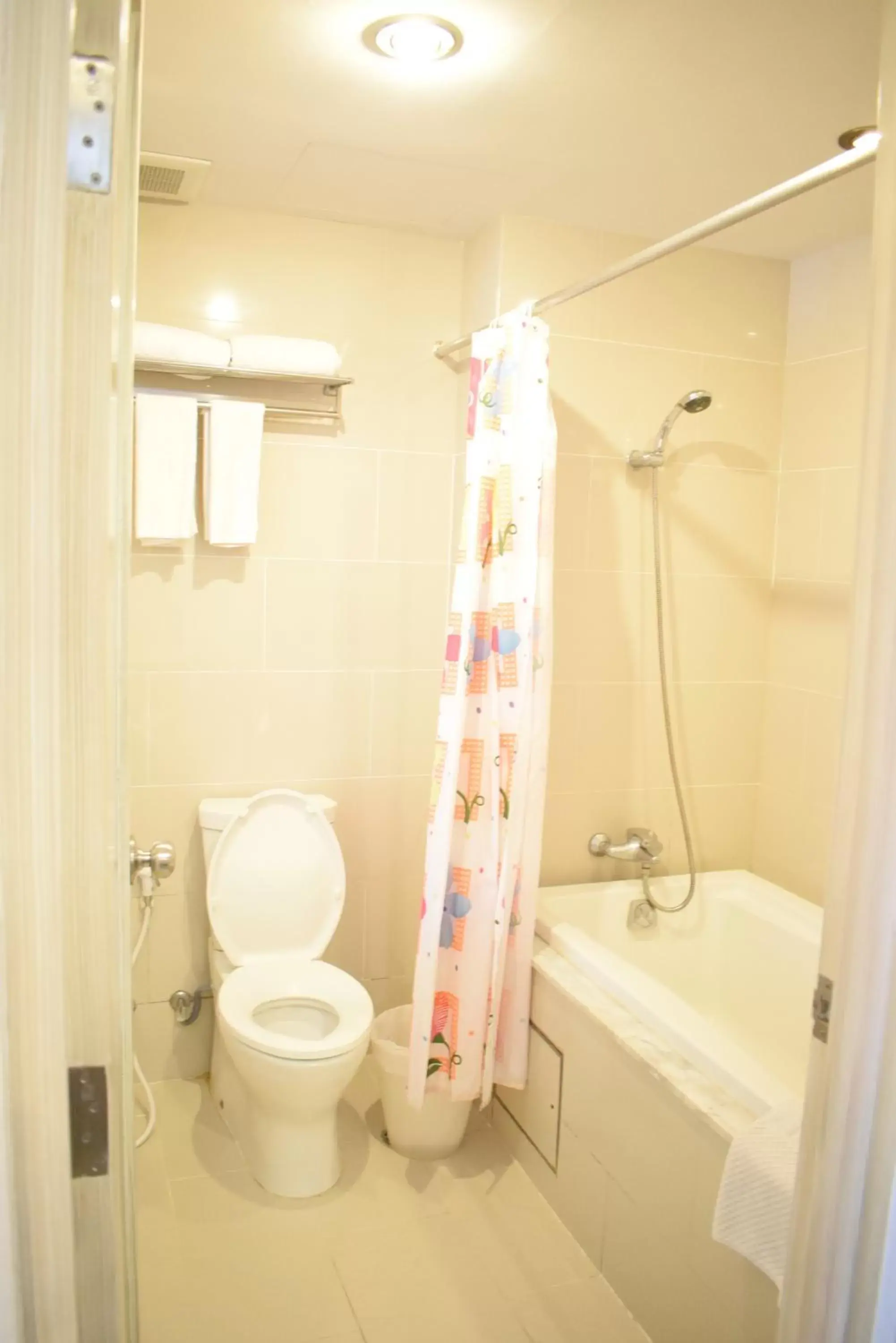 Bathroom in Trang Hotel Bangkok - SHA Plus