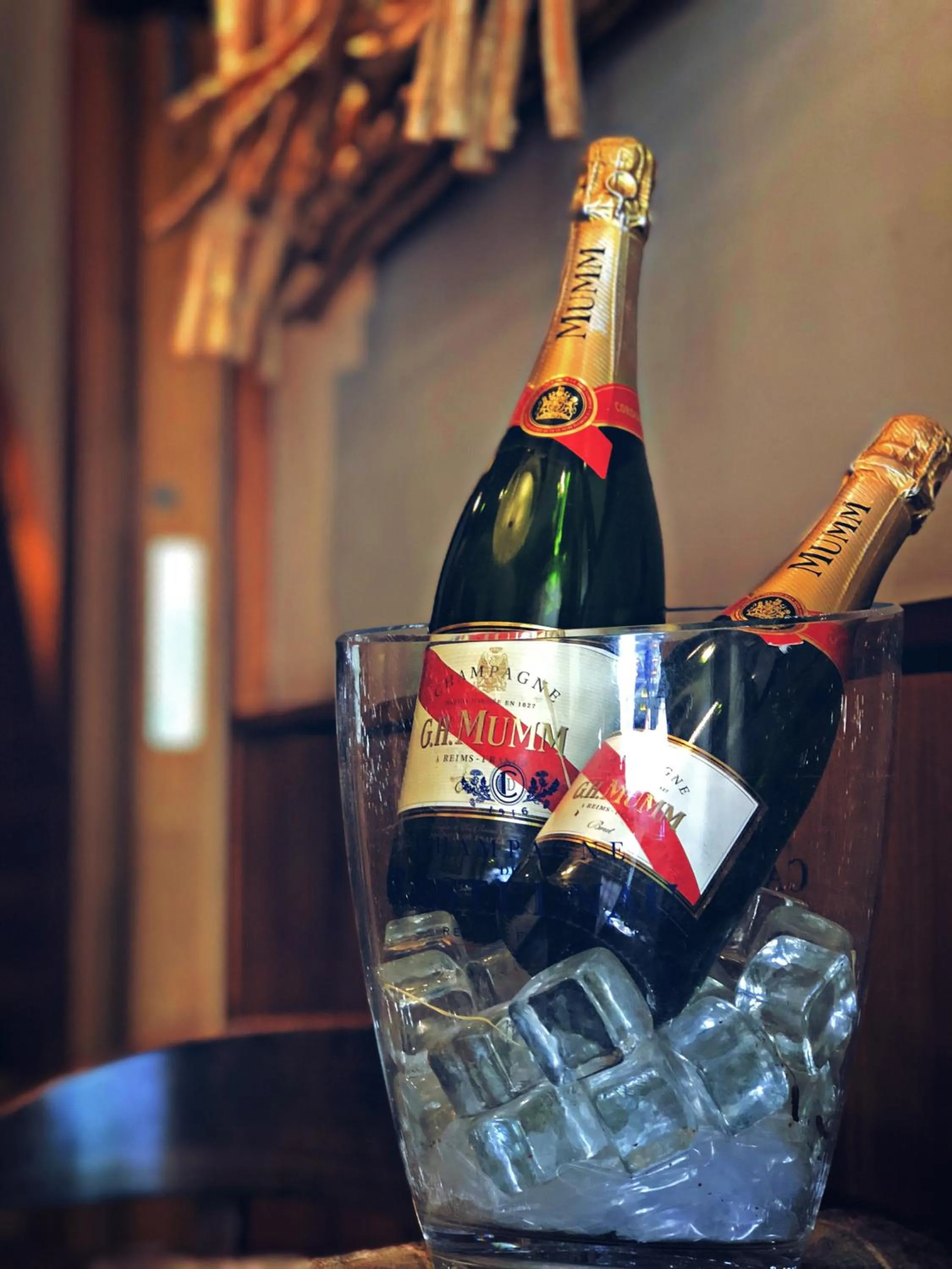 Drinks in Beaufort Hotel