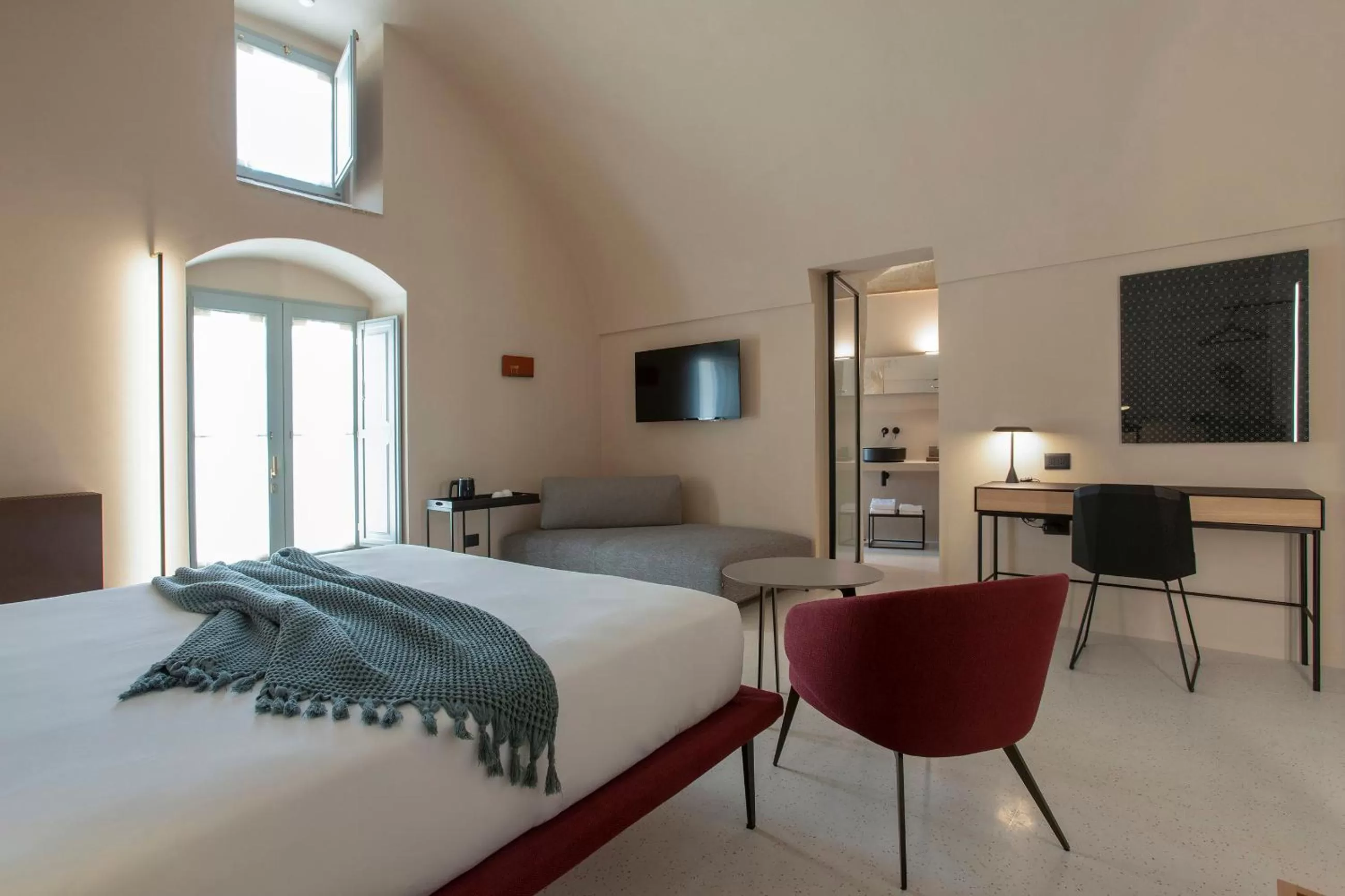 Photo of the whole room, Bed in PIANELLE RESORT