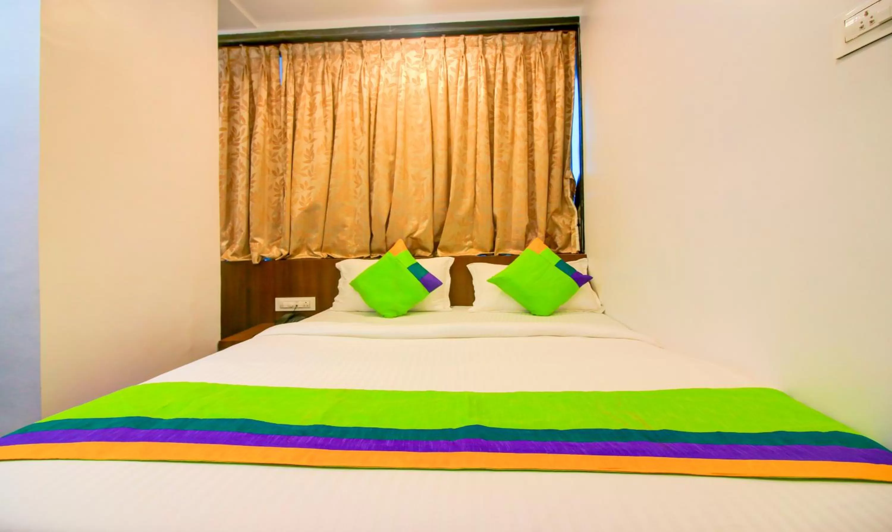 Bedroom, Bed in Treebo Arvind Residency