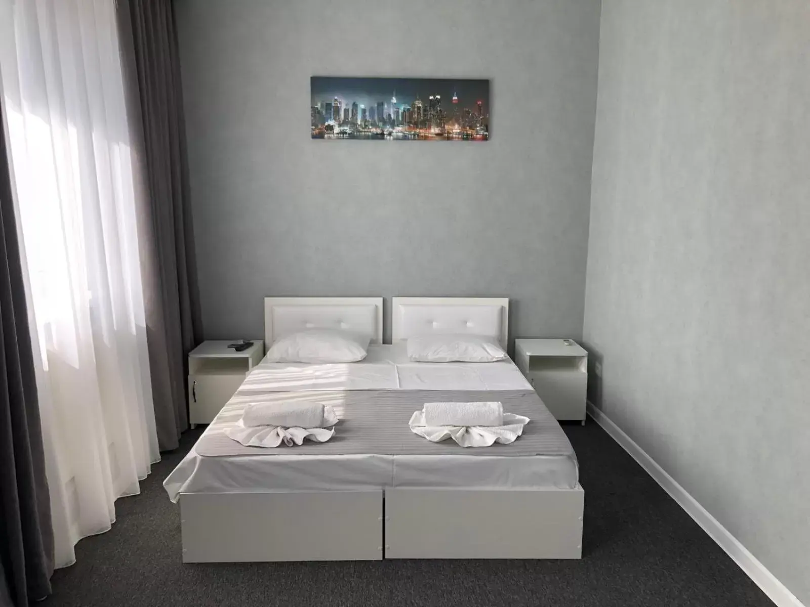 Large Double or Twin Room in MEDELEAN HOTEL Large Double or Twin Room in MEDELEAN HOTEL