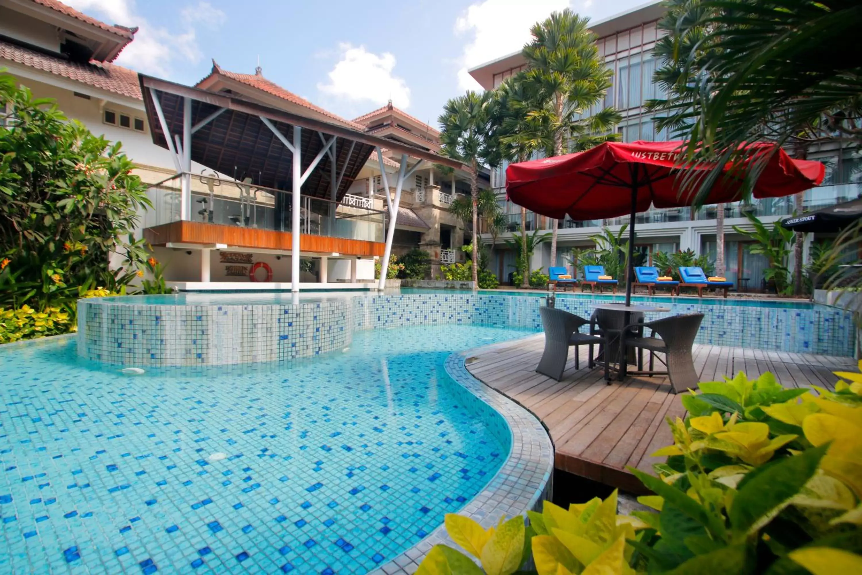 Swimming Pool in The Lerina Hotel Nusa Dua