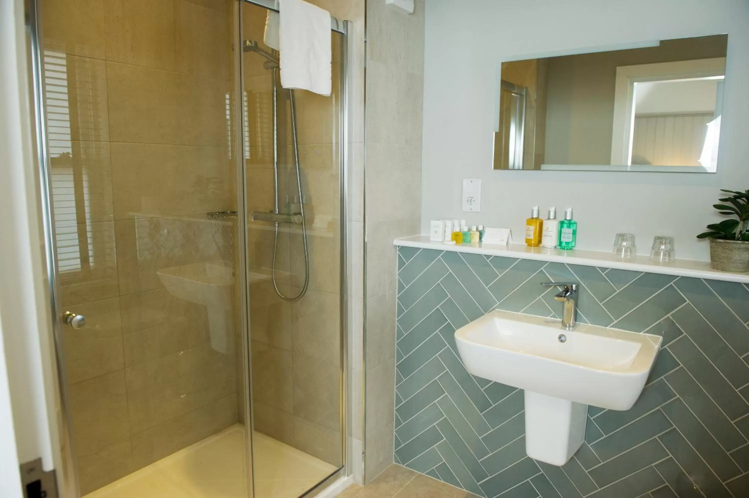 Shower, Bathroom in Crown Hotel Wetheral