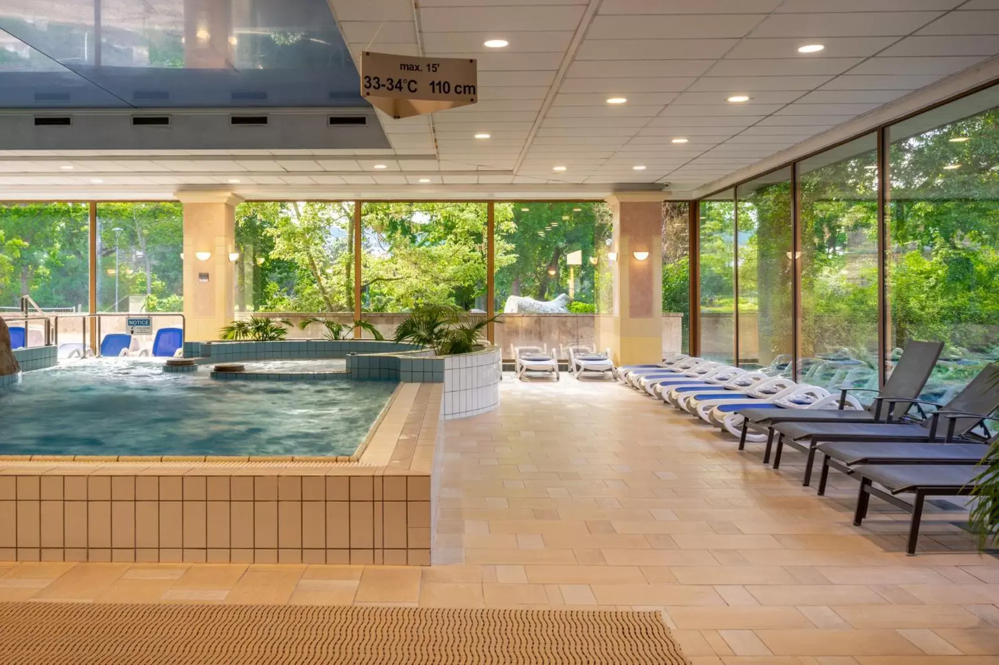 Spa and wellness centre/facilities, Swimming Pool in Ensana Grand Margaret Island