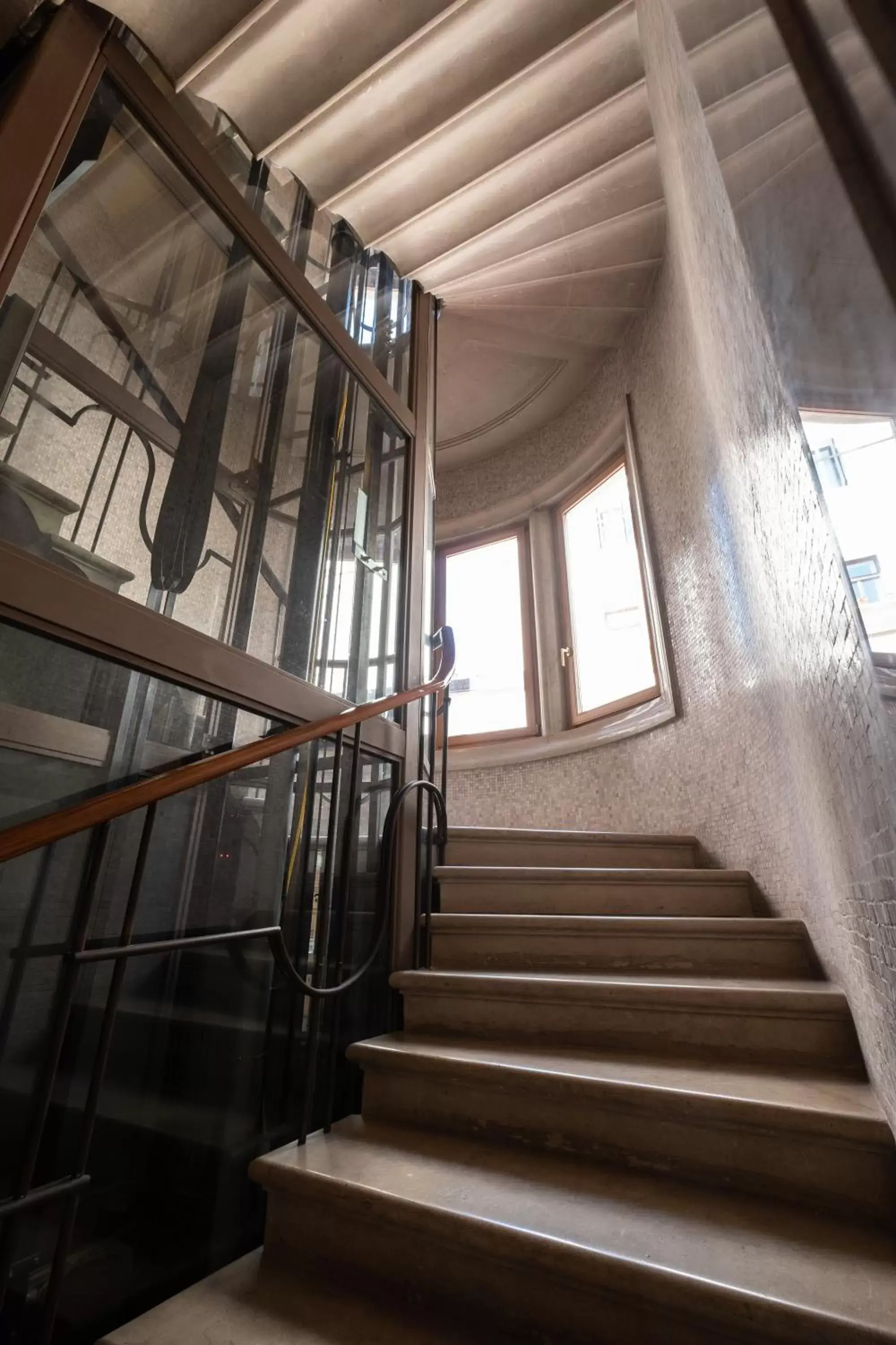 elevator in Palazzina Fortuny