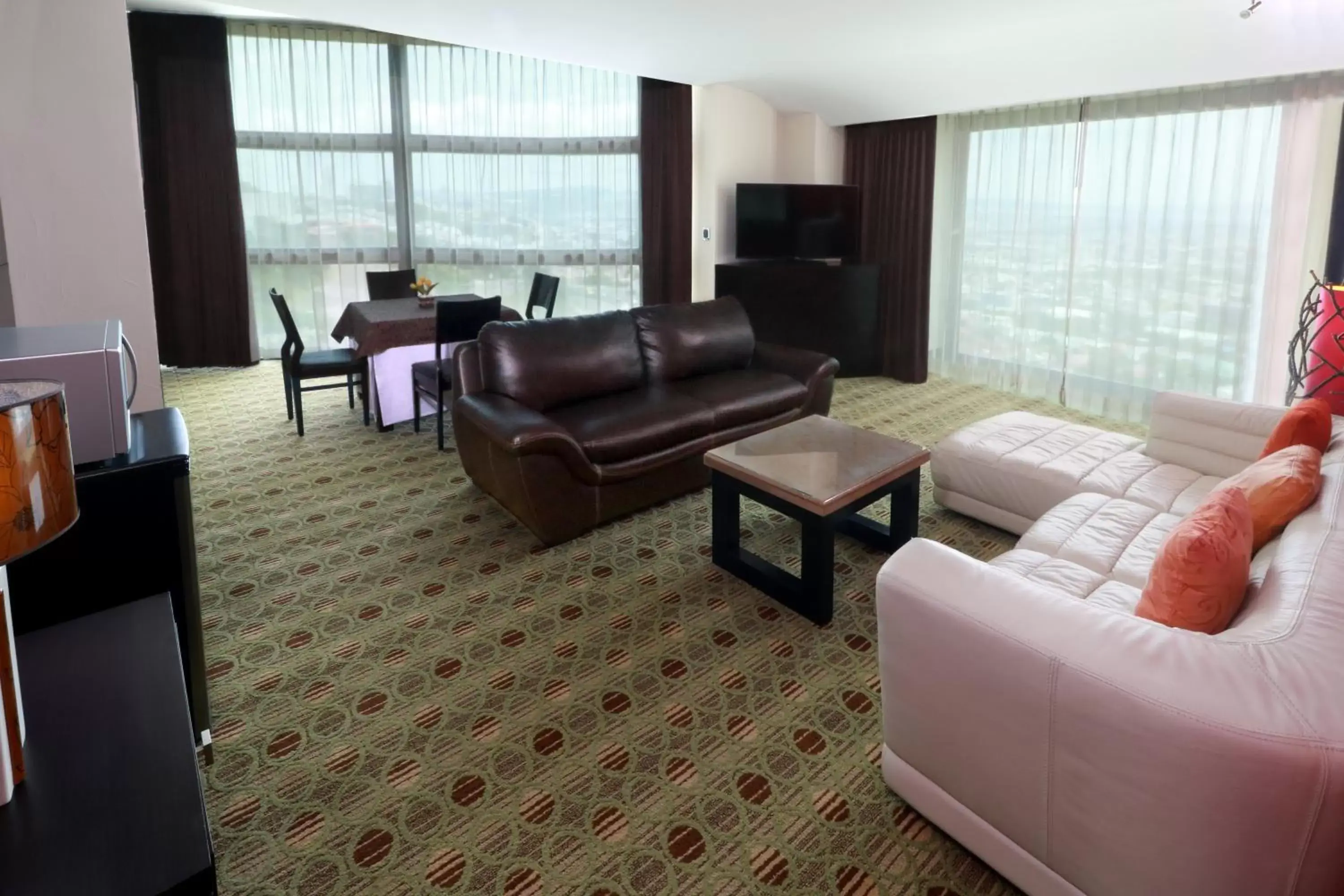 Photo of the whole room, Lounge/Bar in Hotel Diamante Queretaro