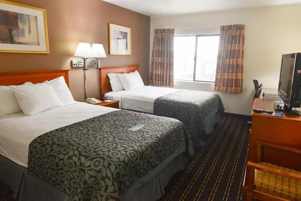 Bed in Days Inn by Wyndham Portage