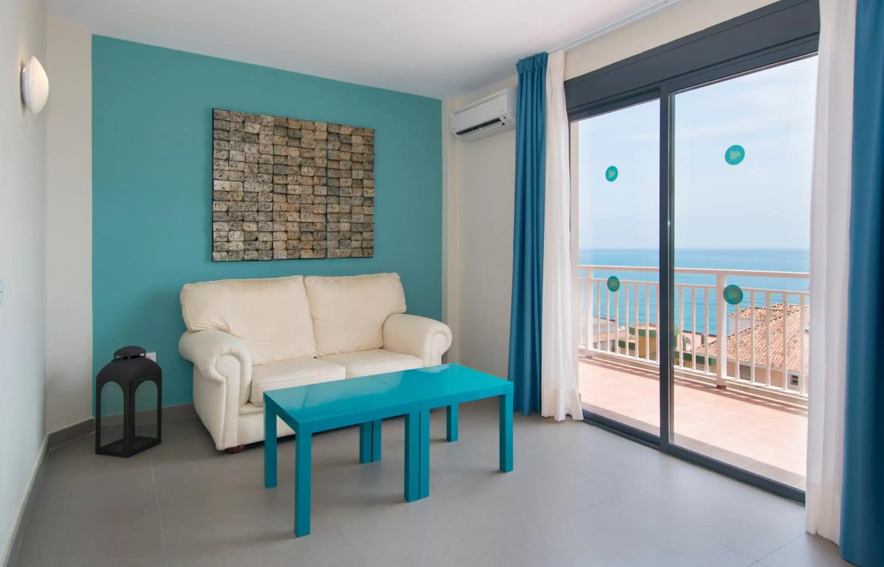 Bedroom, Seating Area in Hotel Mainare Playa