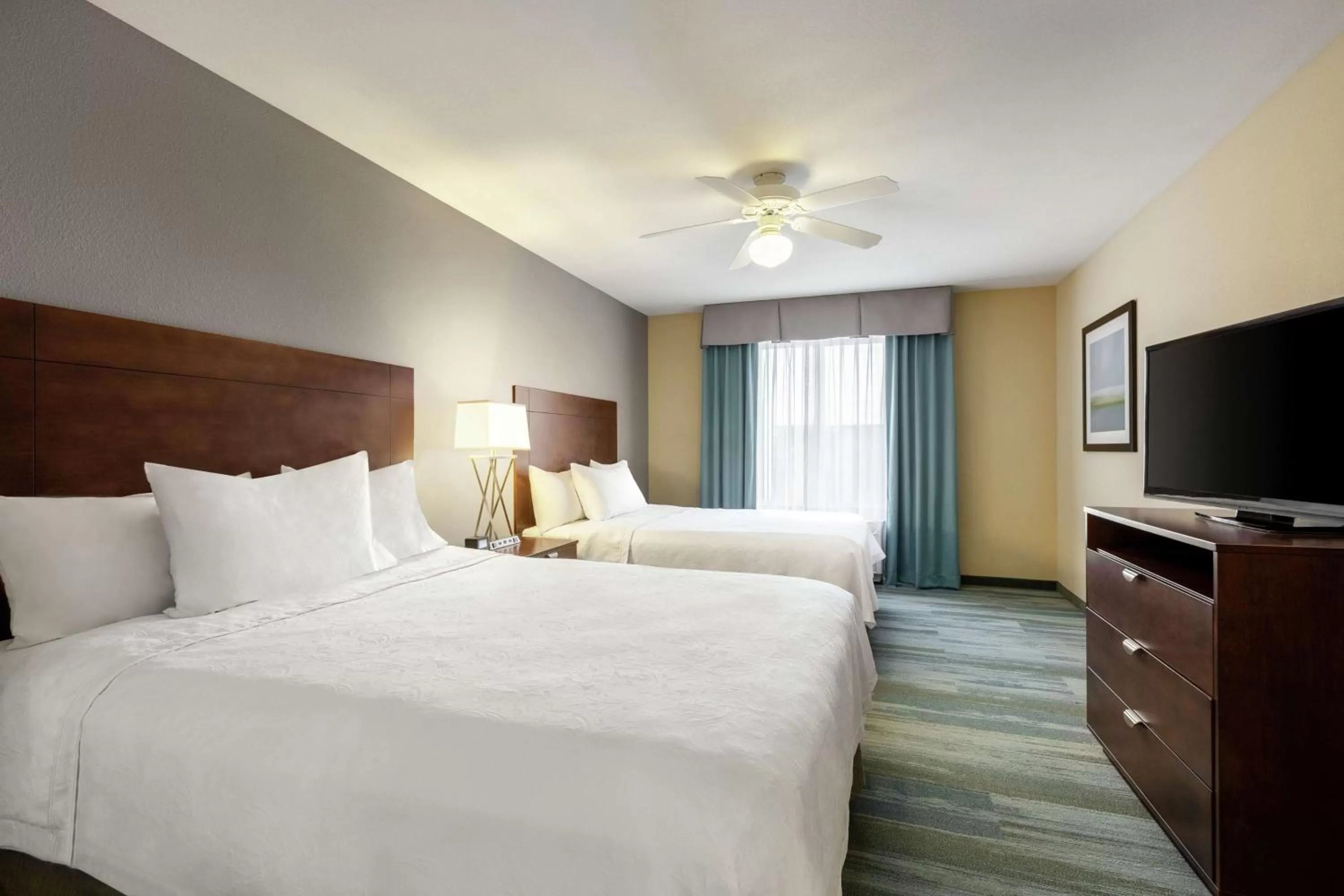Bed in Homewood Suites by Hilton Macon-North