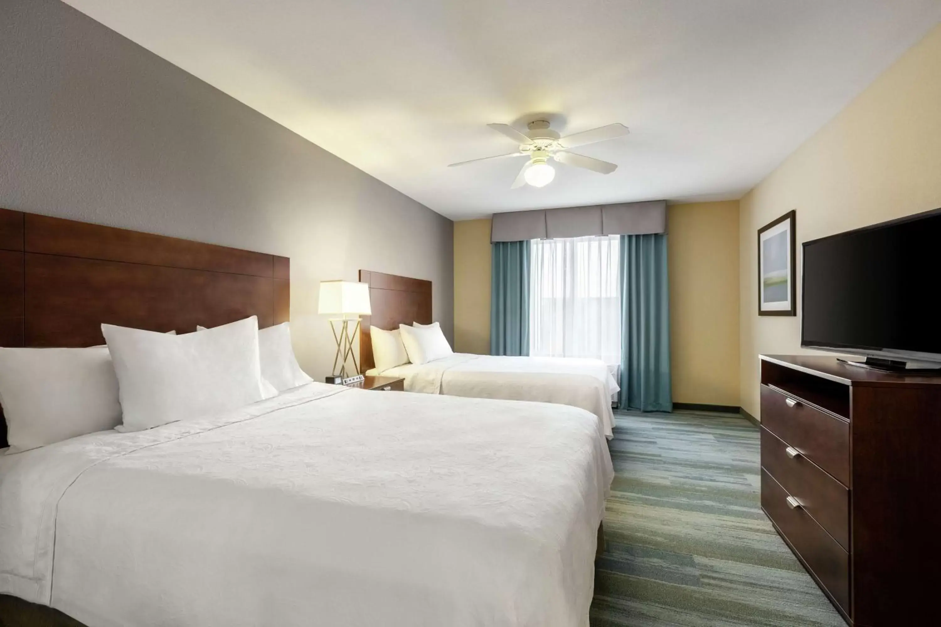 Bed in Homewood Suites by Hilton Macon-North