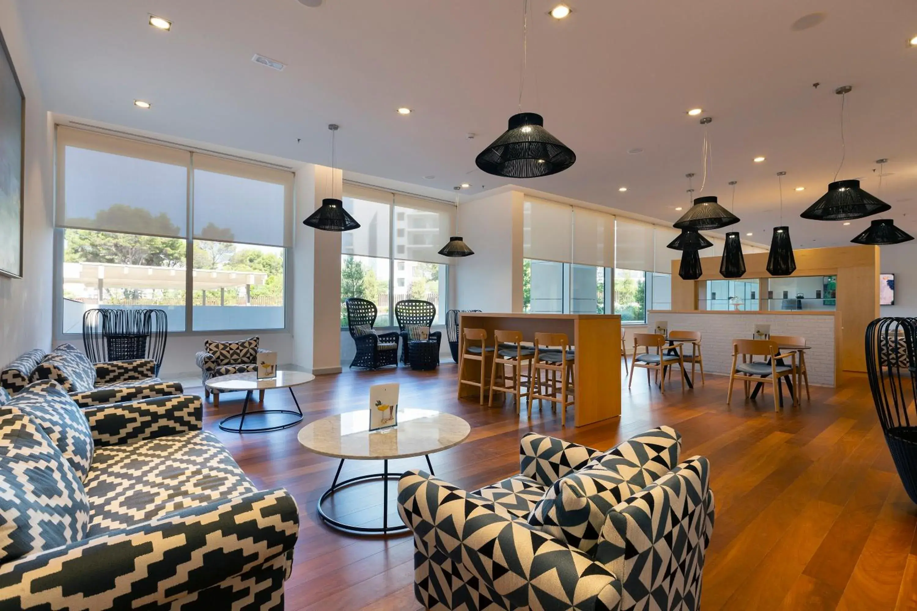 Lounge or bar in Hipotels Gran Playa de Palma Lounge or bar in Hipotels Gran Playa de Palma