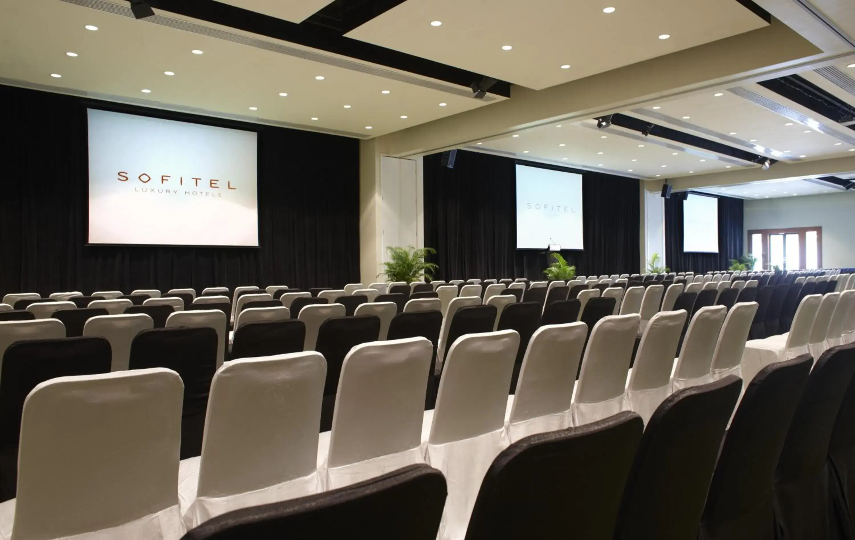 Business facilities, Business Area/Conference Room in Sofitel Fiji Resort & Spa