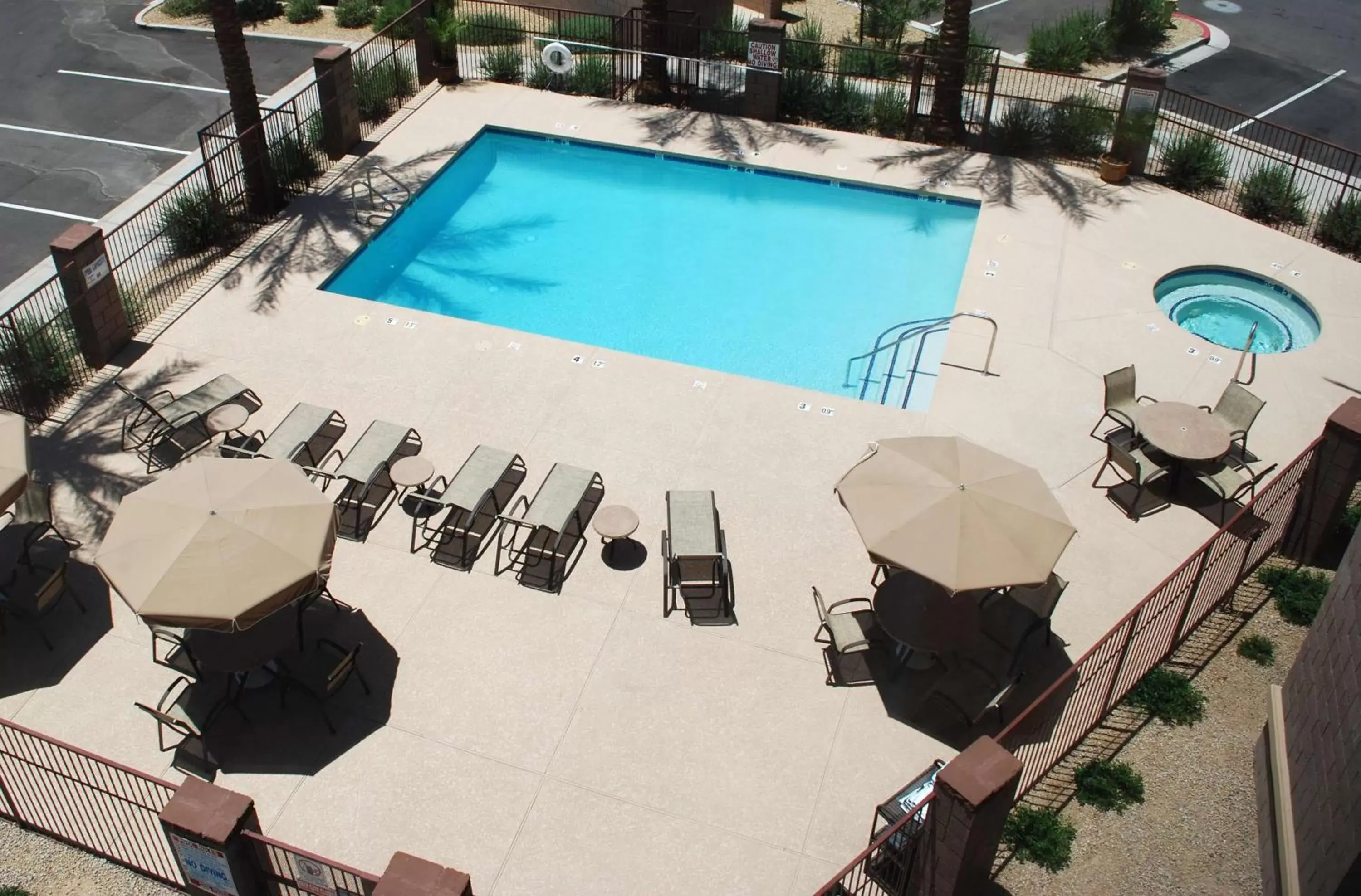 Pool View in Hampton Inn & Suites Phoenix/Gilbert