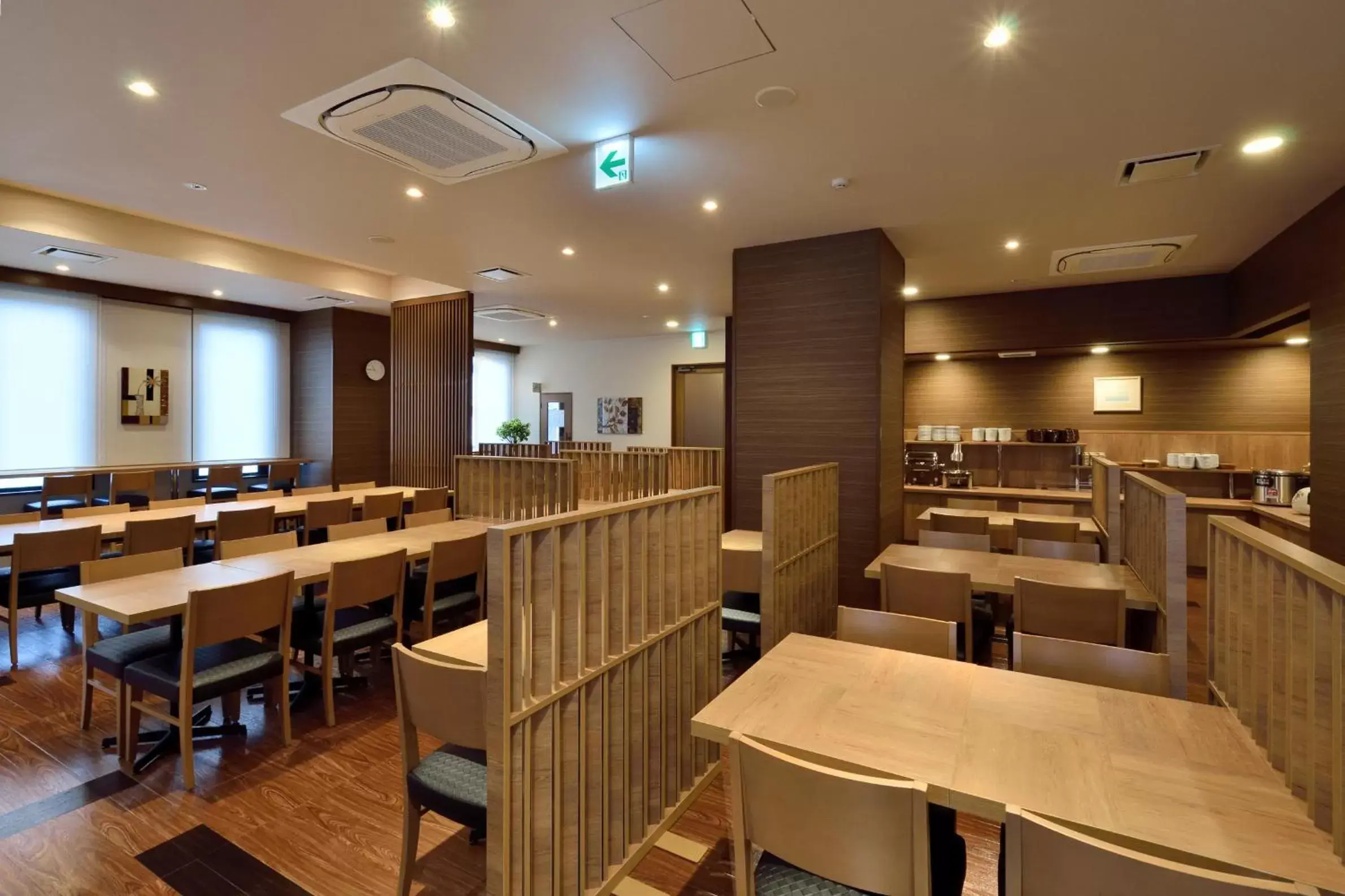 Restaurant/Places to Eat in Hotel Route-Inn Saiki Ekimae