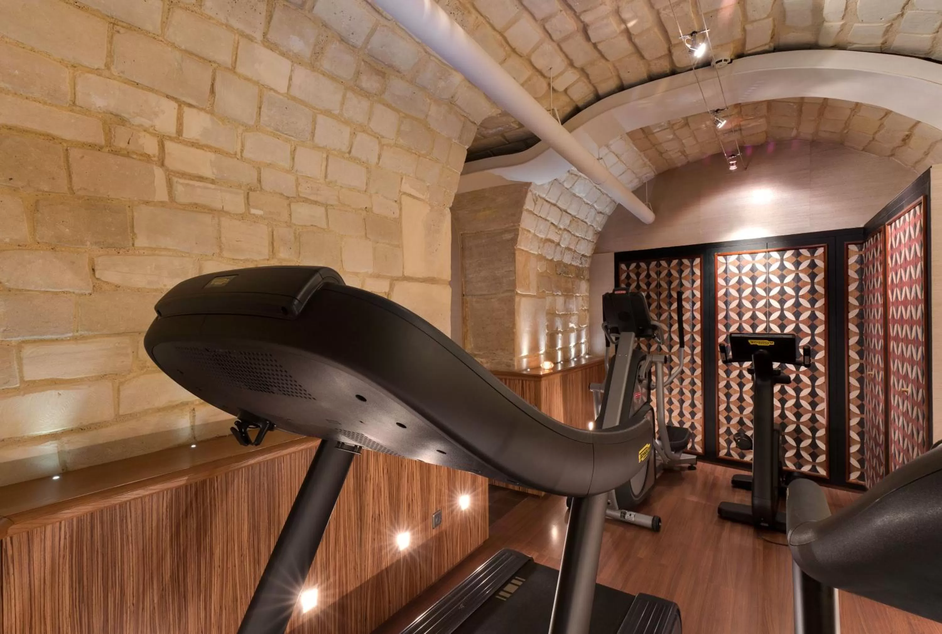 Fitness centre/facilities in Rochester Champs Elysees