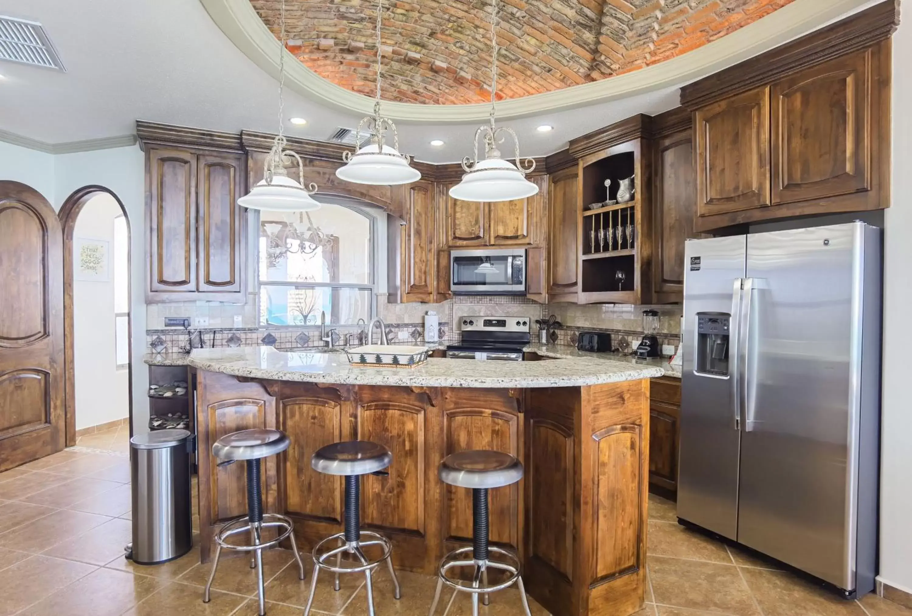 Kitchen or kitchenette, Kitchen/Kitchenette in Esmeralda Beach Resort