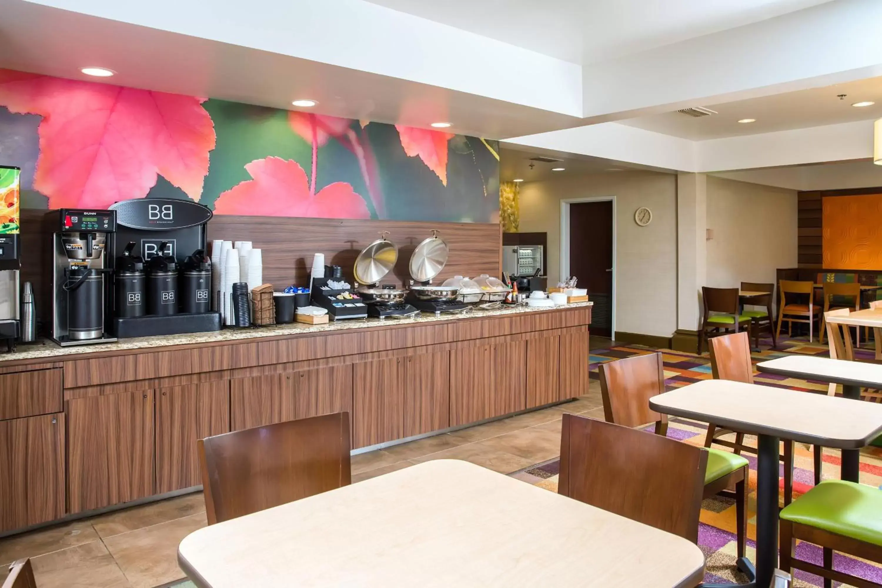 Breakfast, Restaurant/Places to Eat in Fairfield Inn & Suites Jacksonville Airport