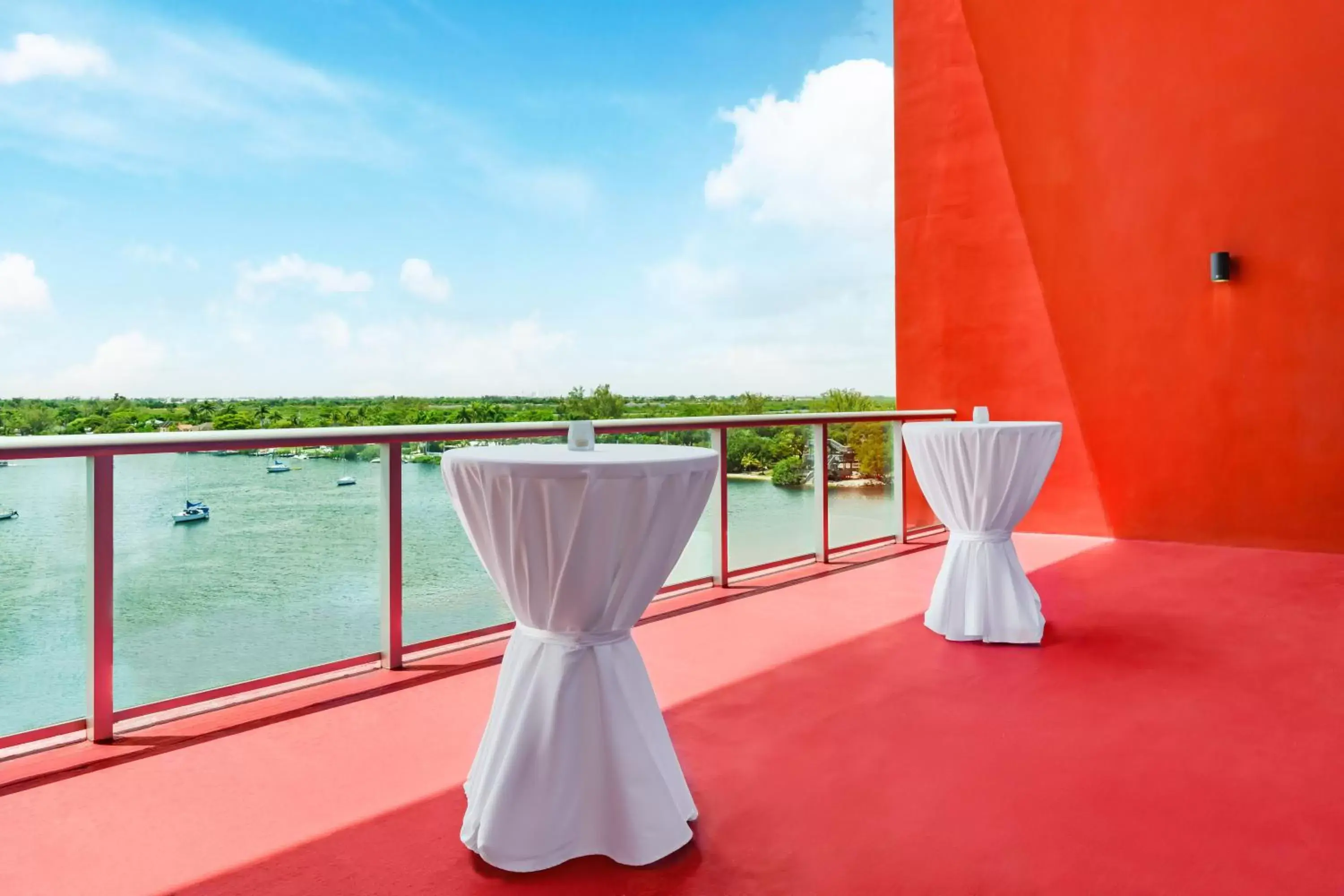 Natural landscape, Banquet Facilities in Costa Hollywood Beach Resort - An All Suite Hotel