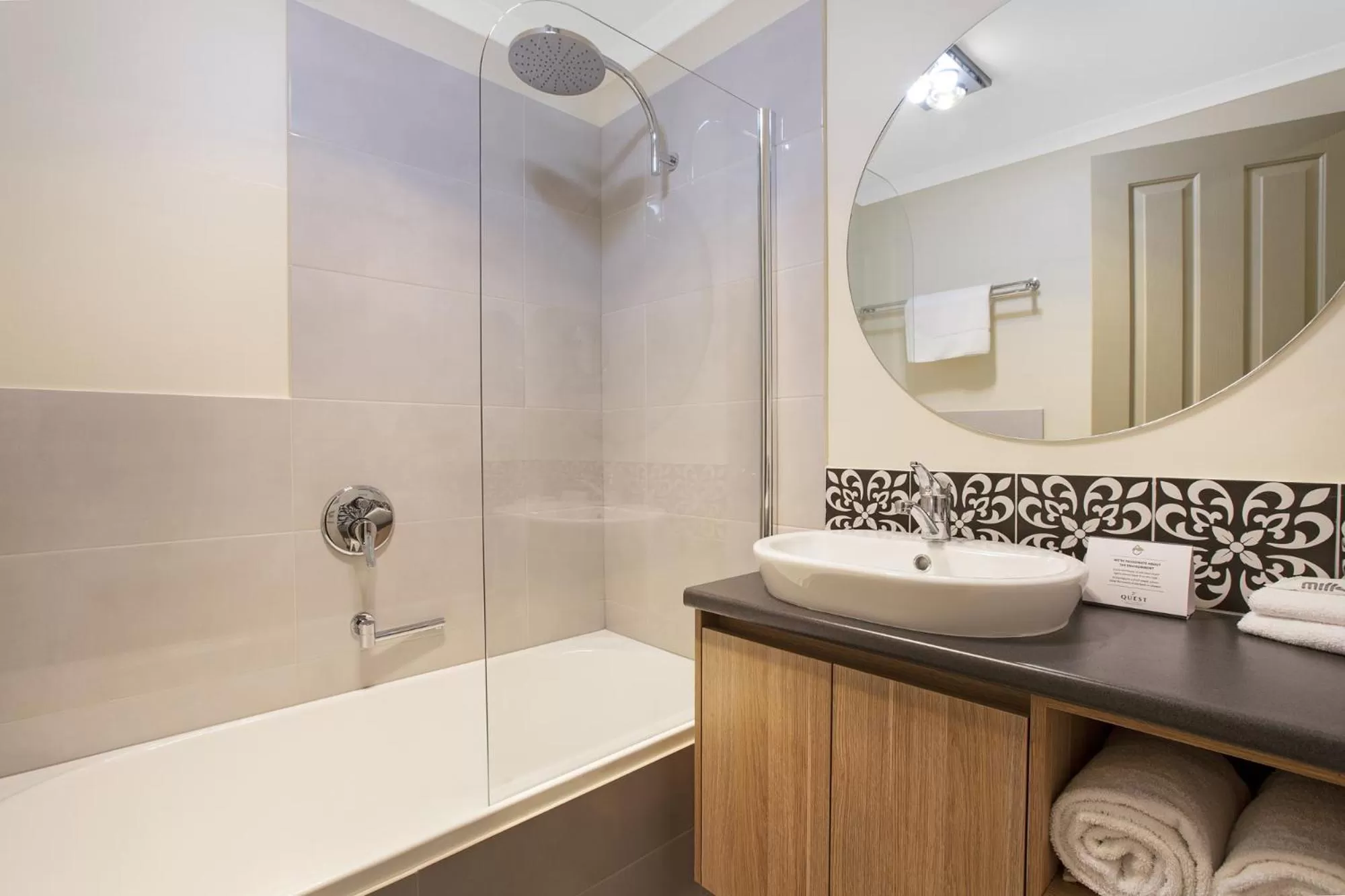 Bathroom in Quest Tamworth