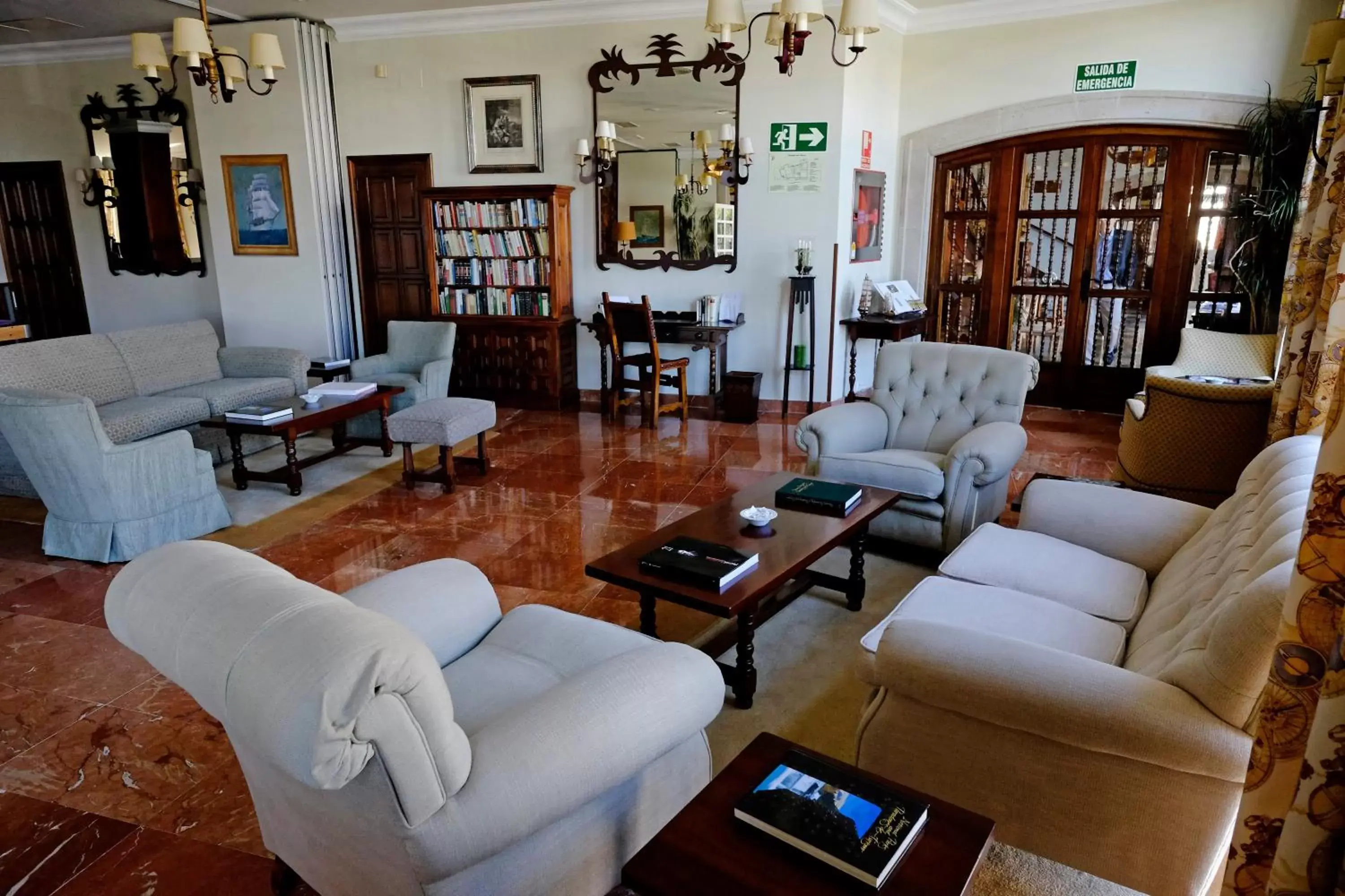 Living room, Seating Area in Parador de Ferrol