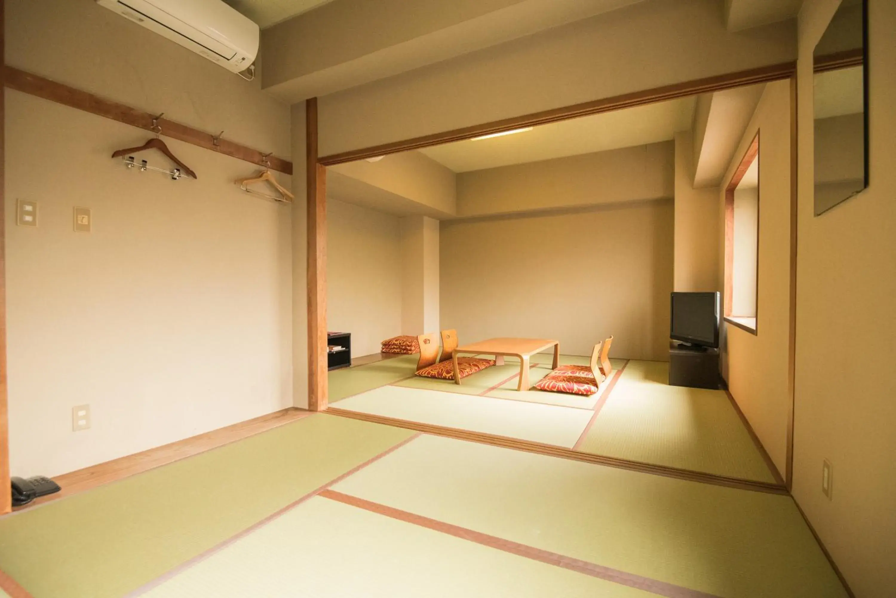 Bedroom, Kitchen/Kitchenette in Kyoto Travellers Inn