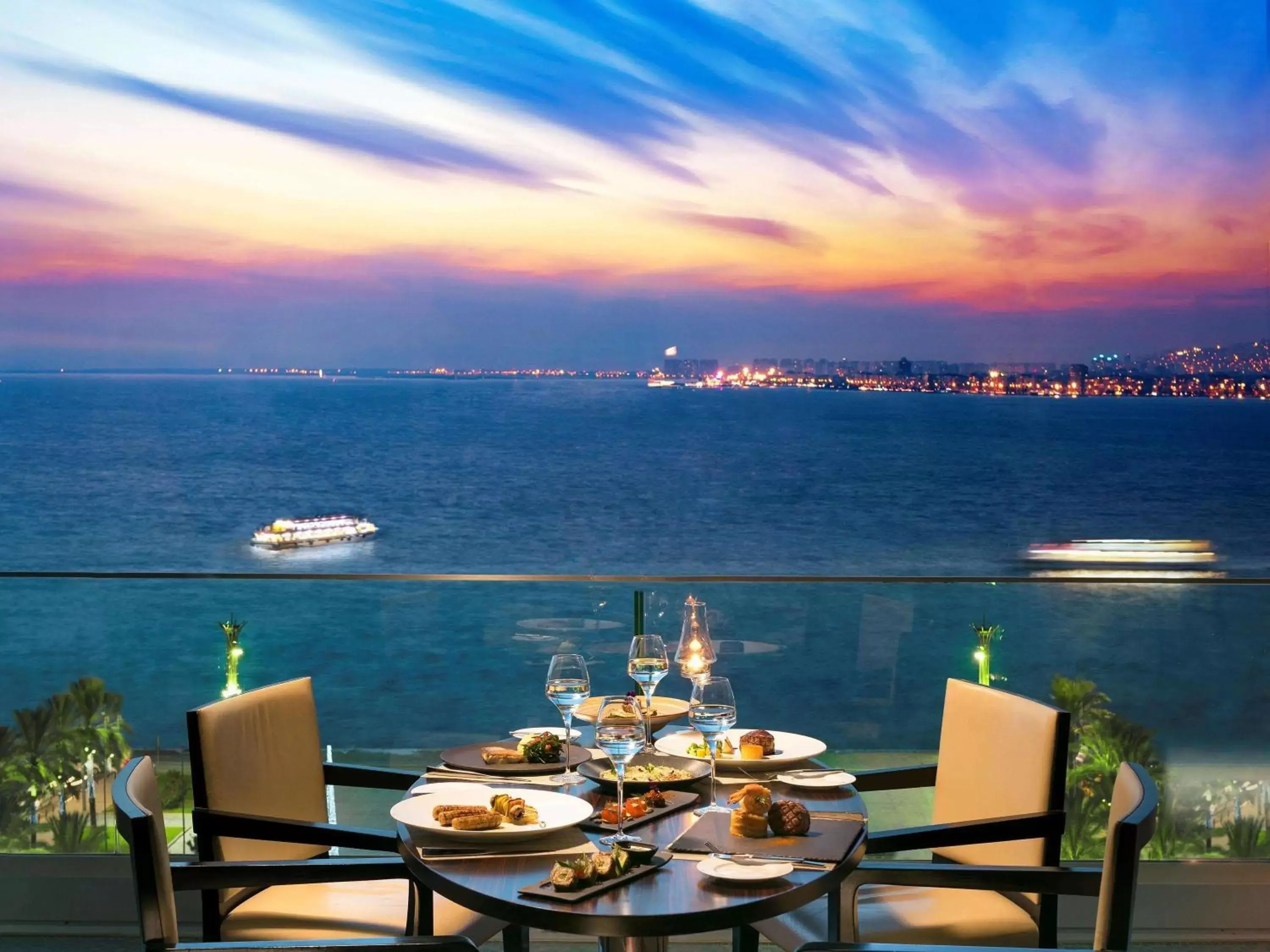 Restaurant/places to eat in Swissotel Buyuk Efes Izmir