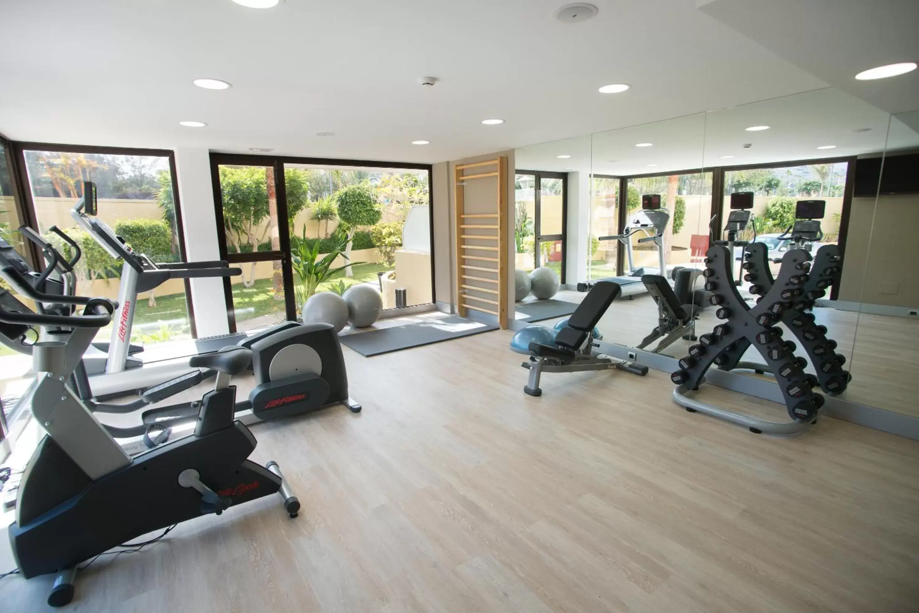 Fitness centre/facilities, View in Catalonia Oro Negro