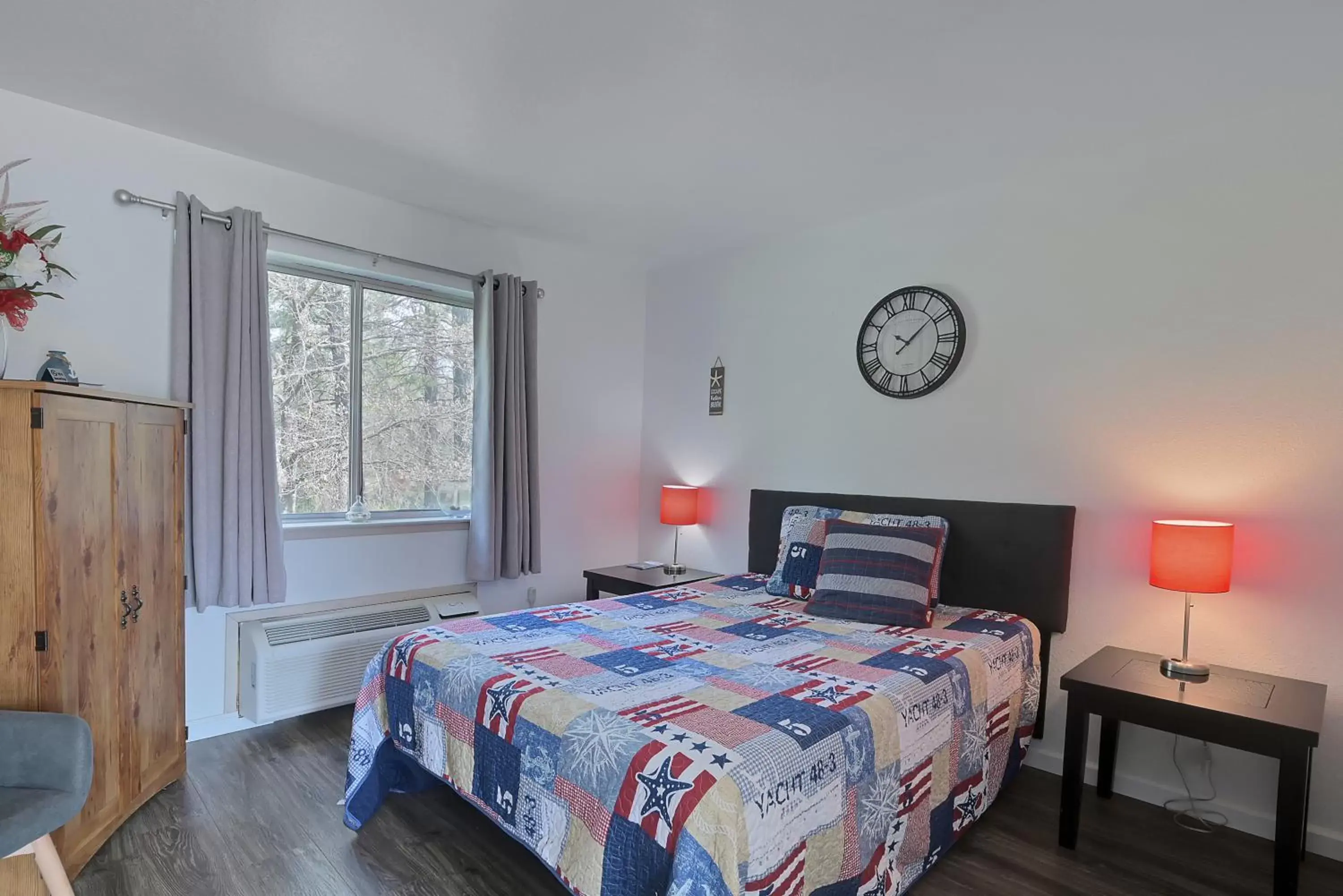 Bedroom in Brownsville Motel Bedroom in Brownsville Motel